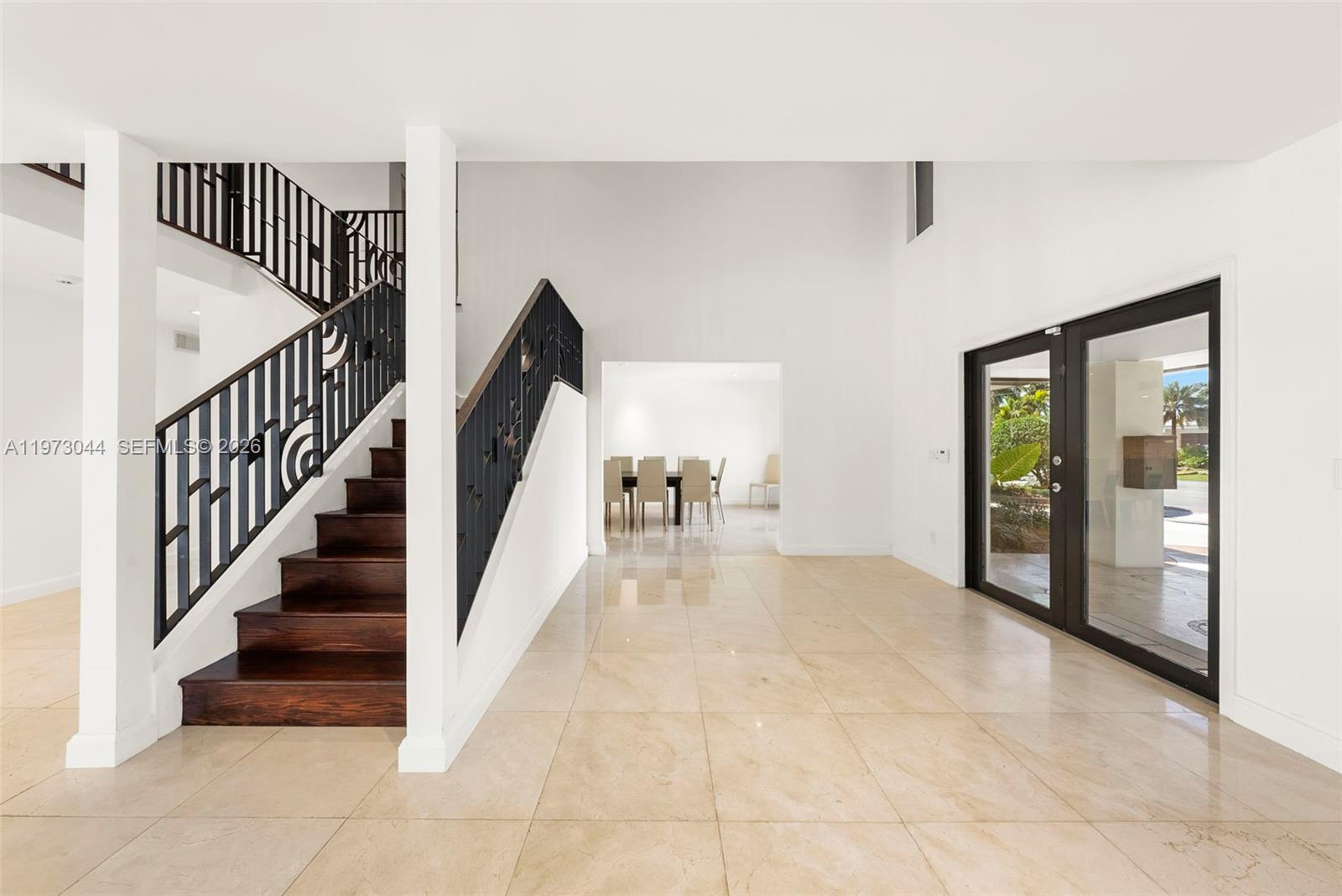 501 Hibiscus Dr, Hallandale Beach FL 33009