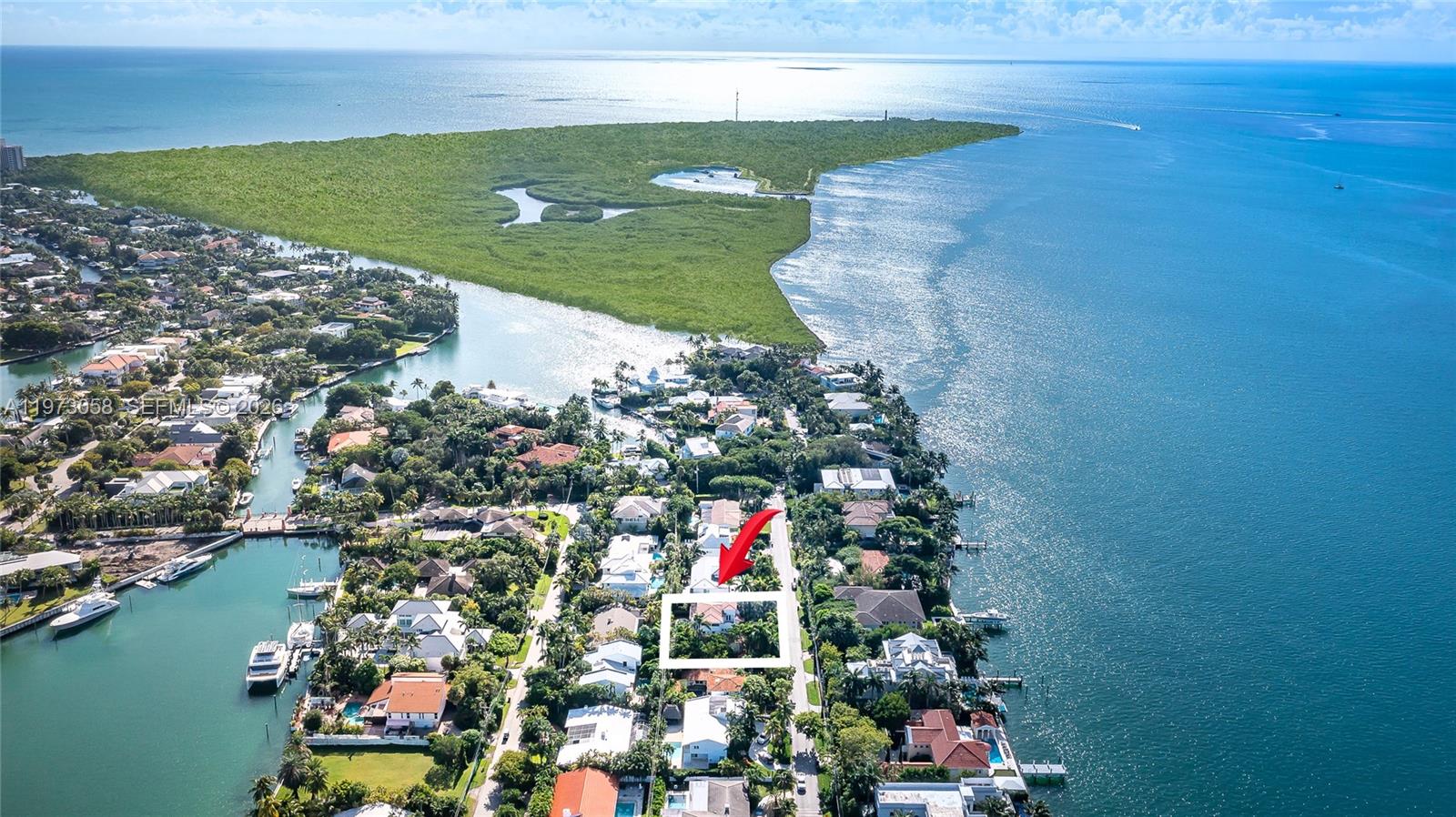541 S Mashta Dr, Key Biscayne FL 33149