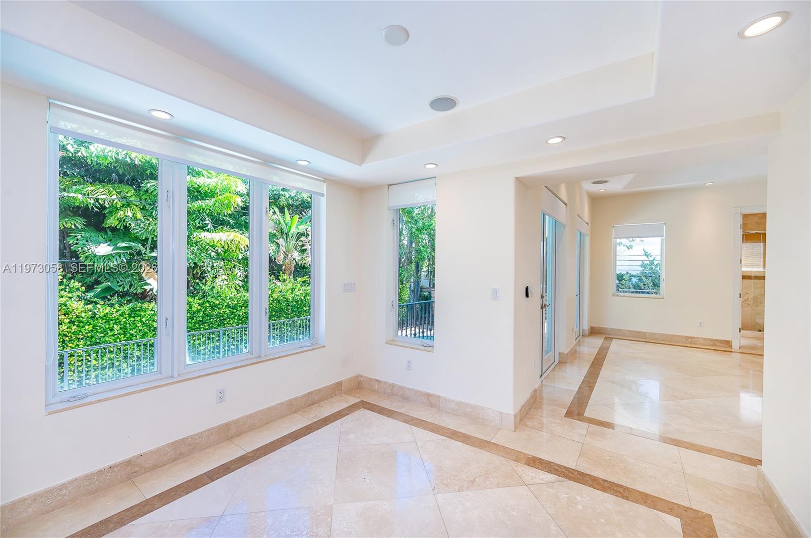 541 S Mashta Dr, Key Biscayne FL 33149