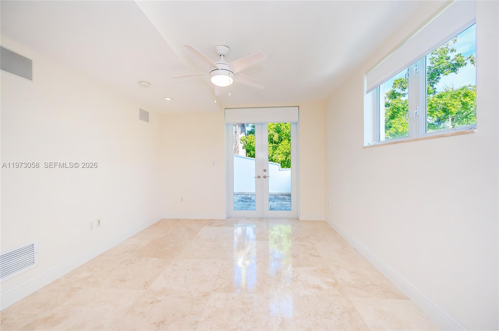541 S Mashta Dr, Key Biscayne FL 33149