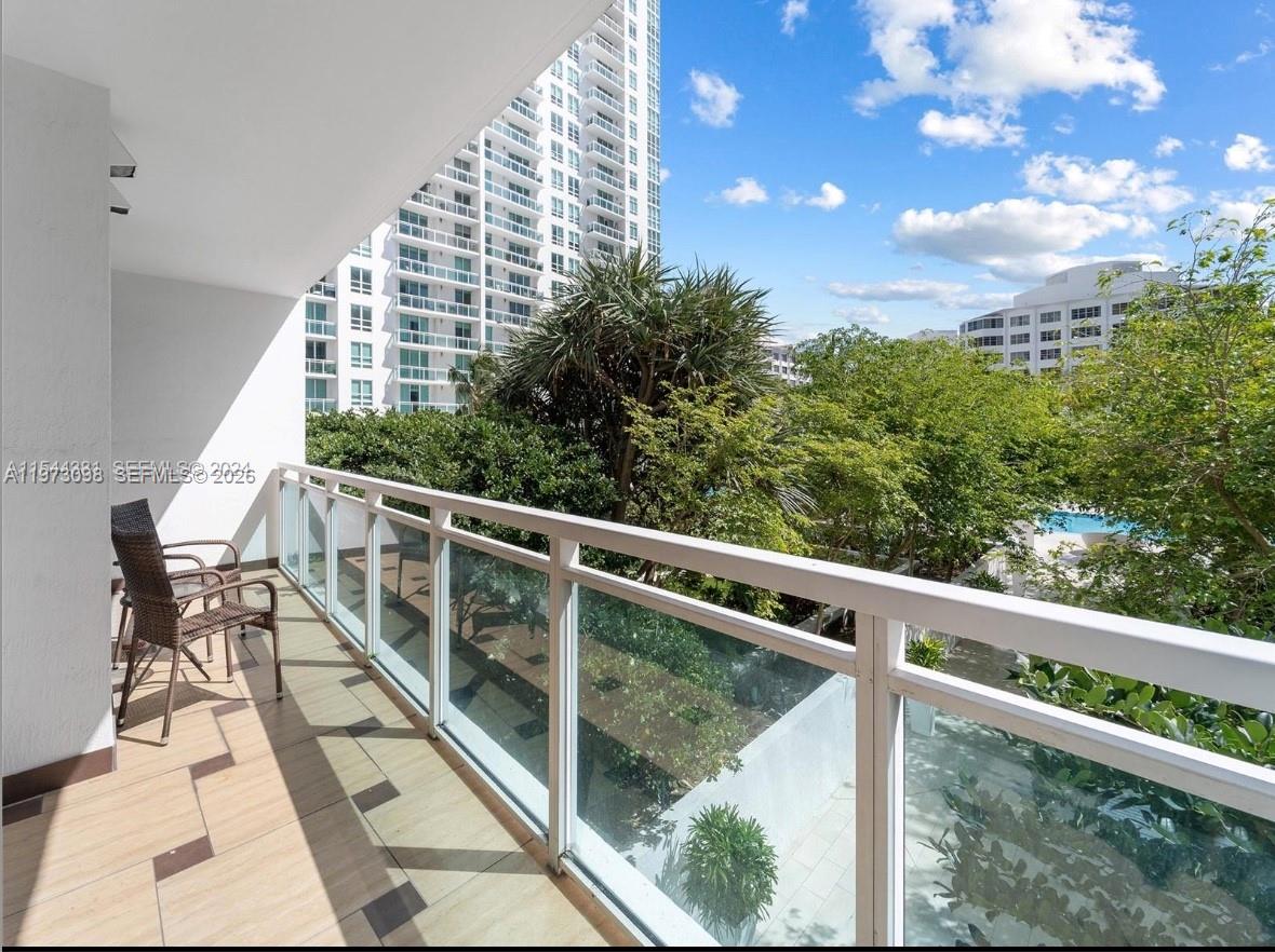 Miami FL 33131 - A11973098