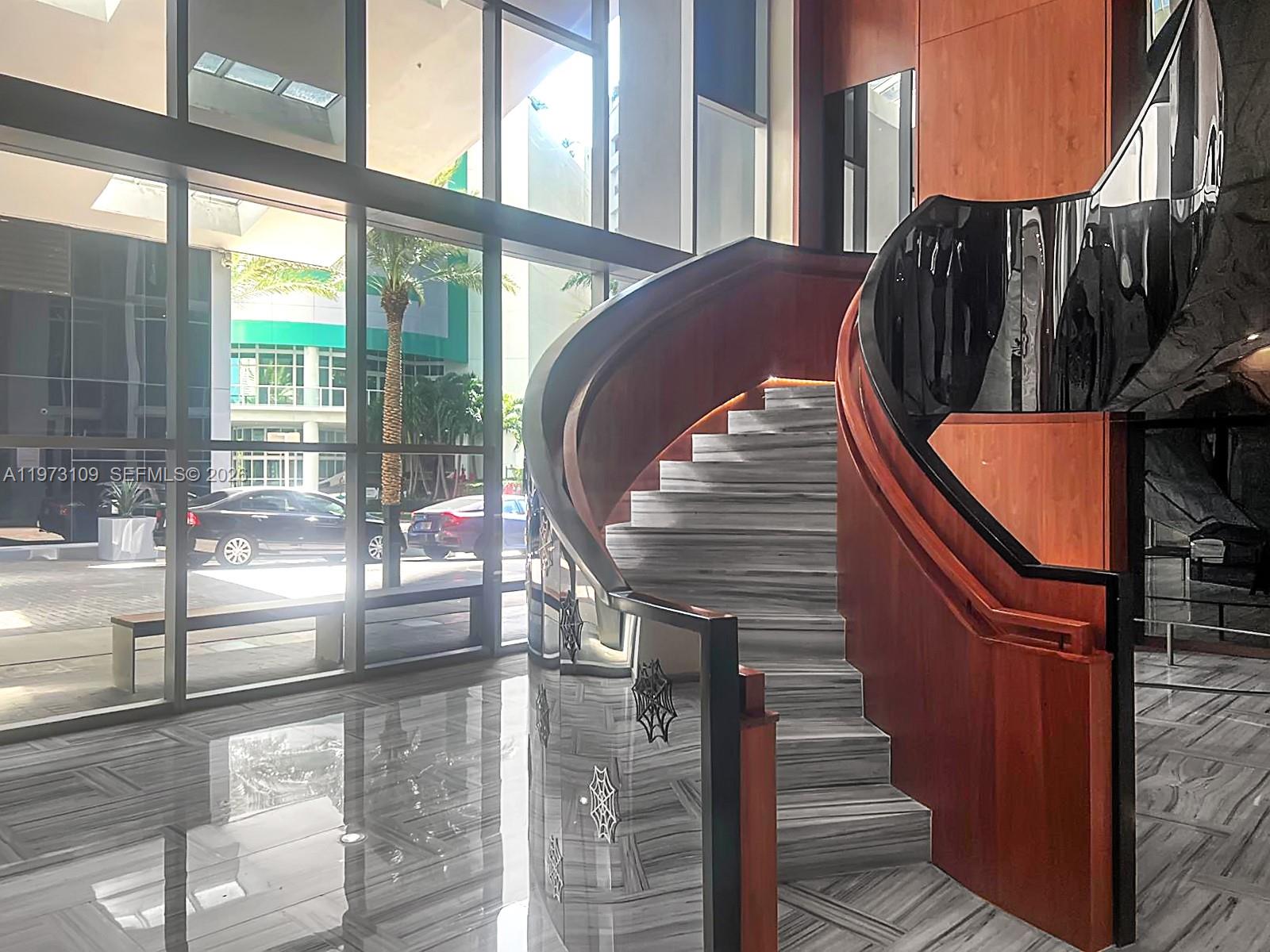 1300 Brickell Bay Dr #903, Miami FL 33131