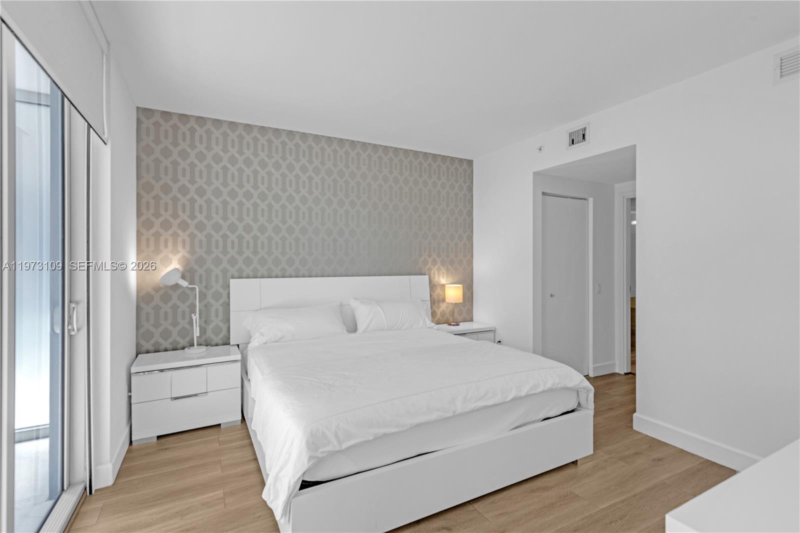 1300 Brickell Bay Dr #903, Miami FL 33131