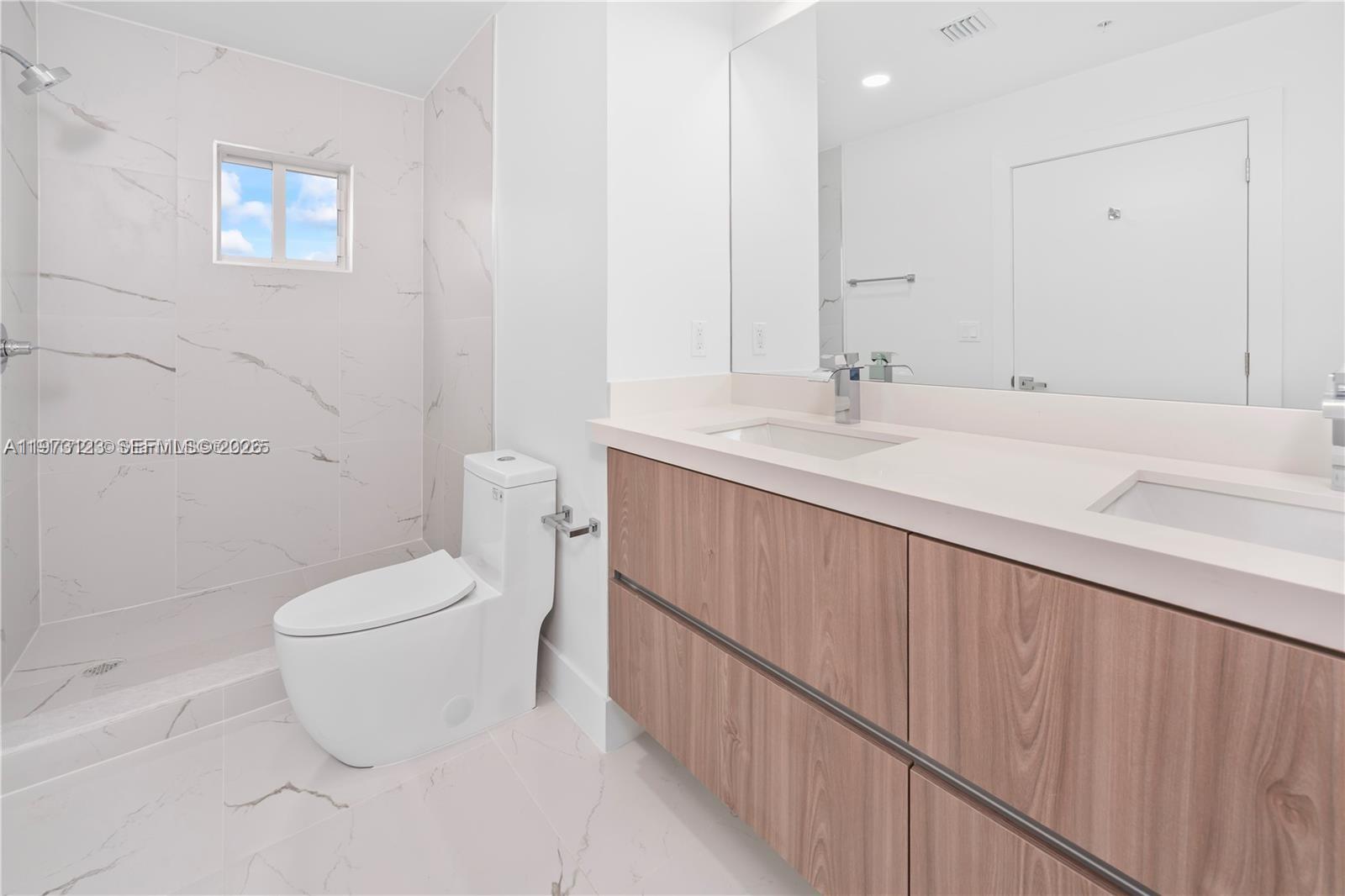 32 NW 14th Ave #3, Miami FL 33125