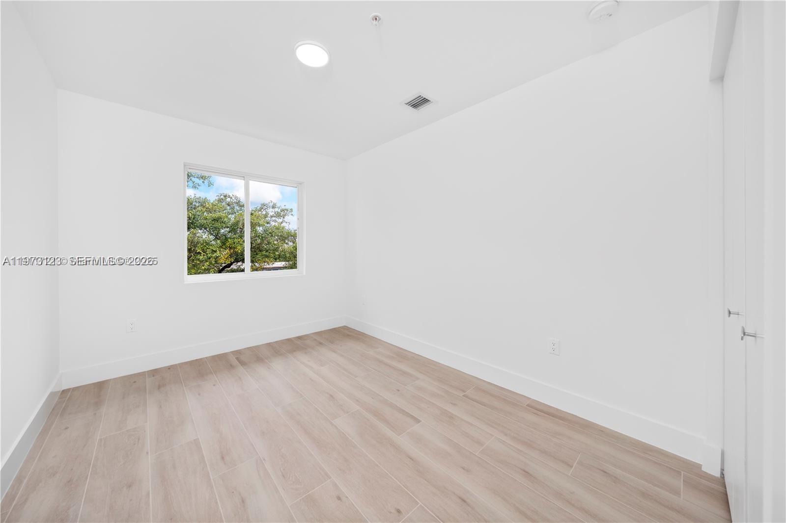32 NW 14th Ave #3, Miami FL 33125