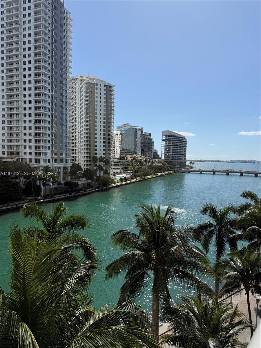465 Brickell Ave #619, Miami FL 33131