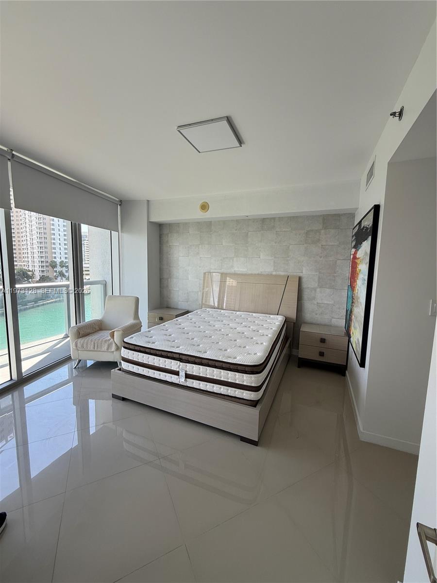 465 Brickell Ave #619, Miami FL 33131