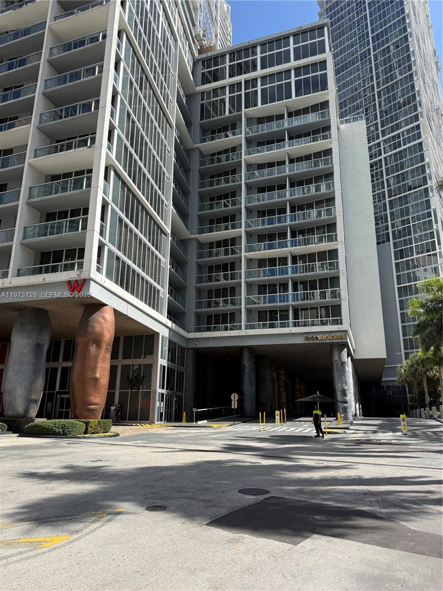 465 Brickell Ave #619, Miami FL 33131
