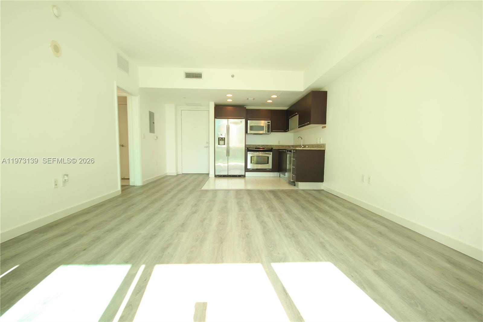 951 Brickell Ave #1409, Miami FL 33131