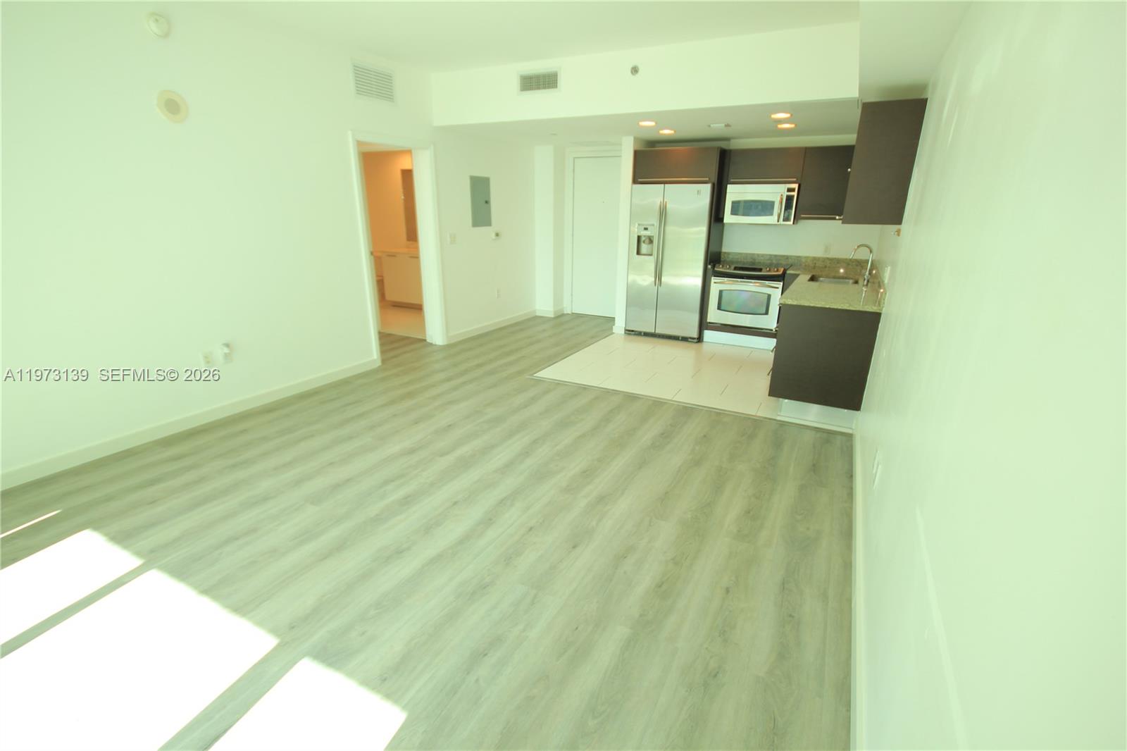 951 Brickell Ave #1409, Miami FL 33131