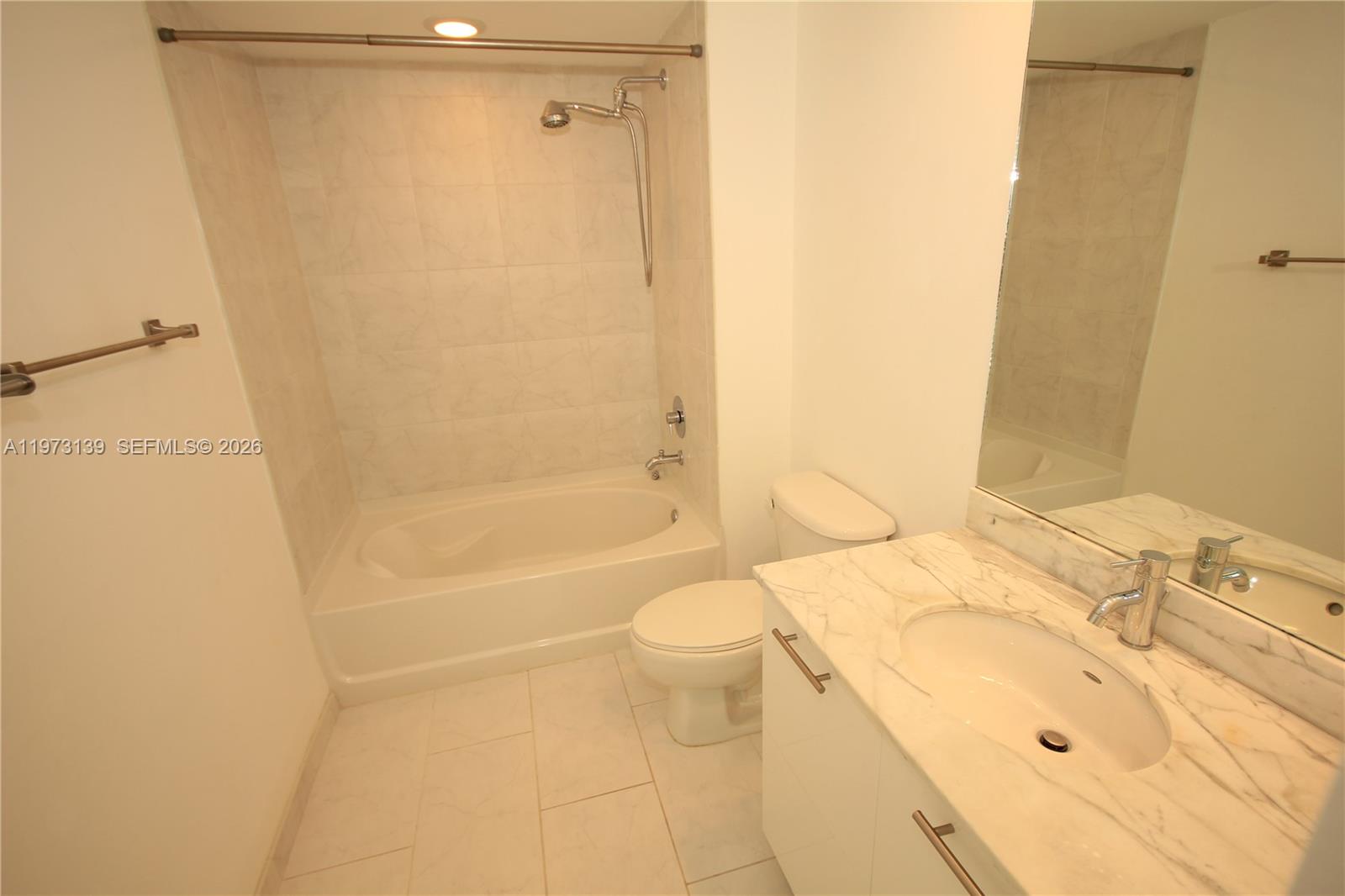 951 Brickell Ave #1409, Miami FL 33131