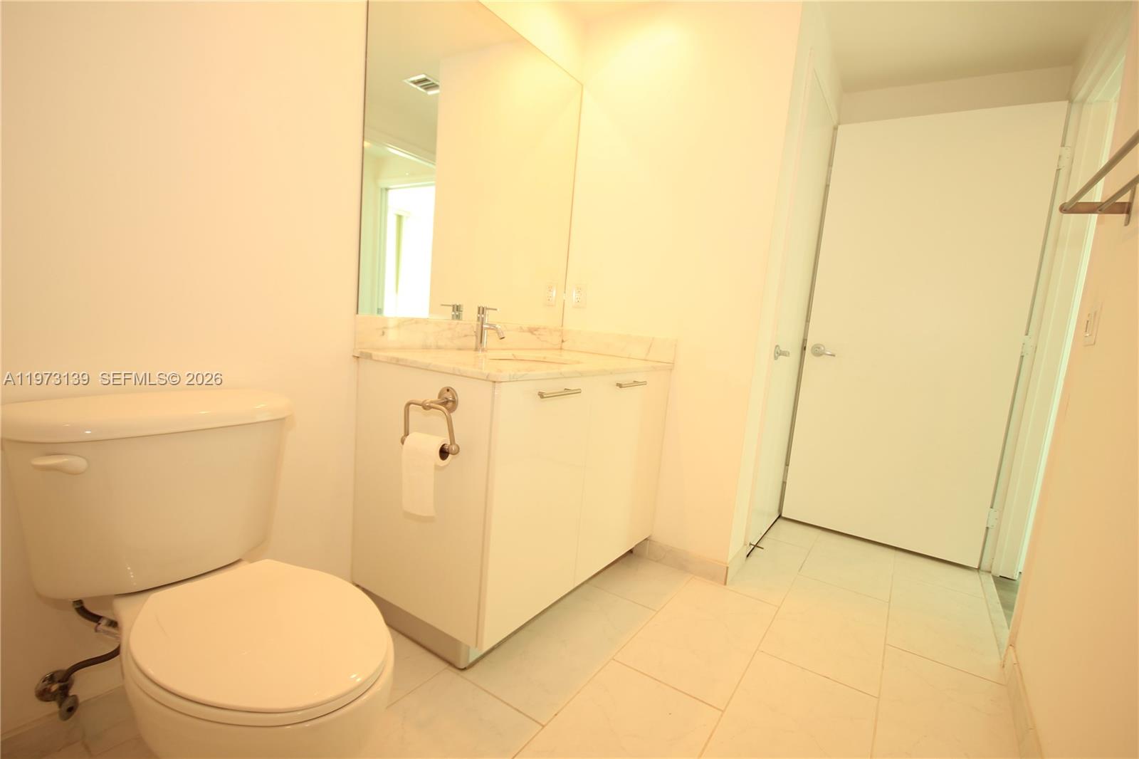 951 Brickell Ave #1409, Miami FL 33131