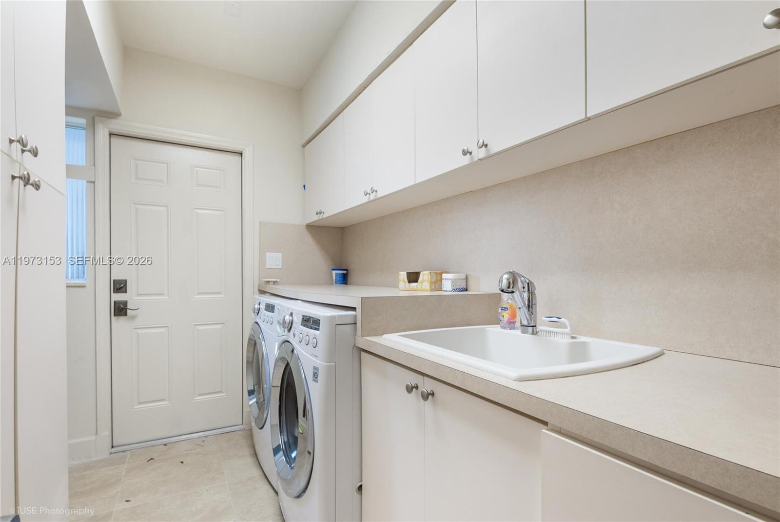 1265 S Alhambra Cir #A, Coral Gables FL 33146