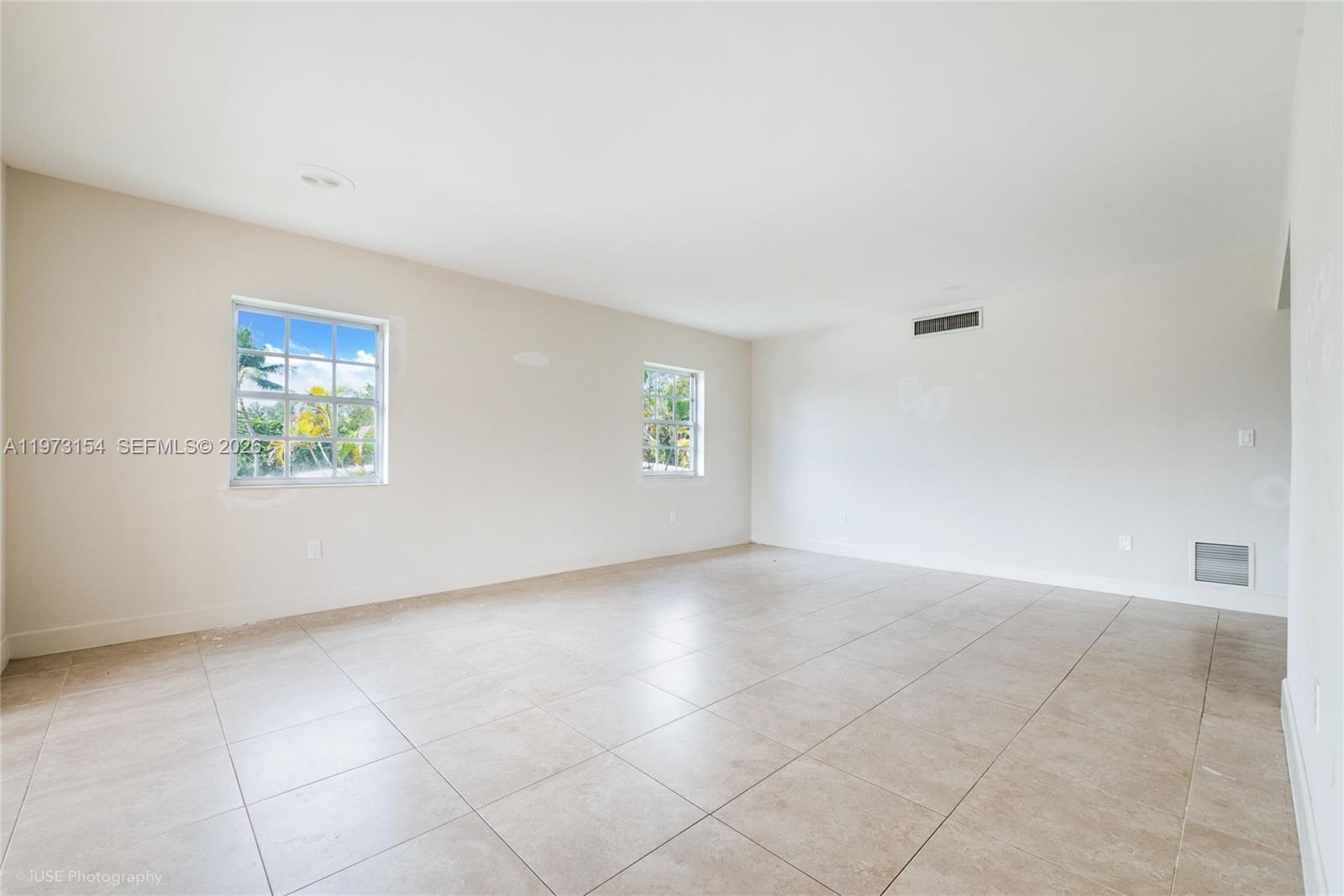 1265 S Alhambra Cir #B, Coral Gables FL 33146