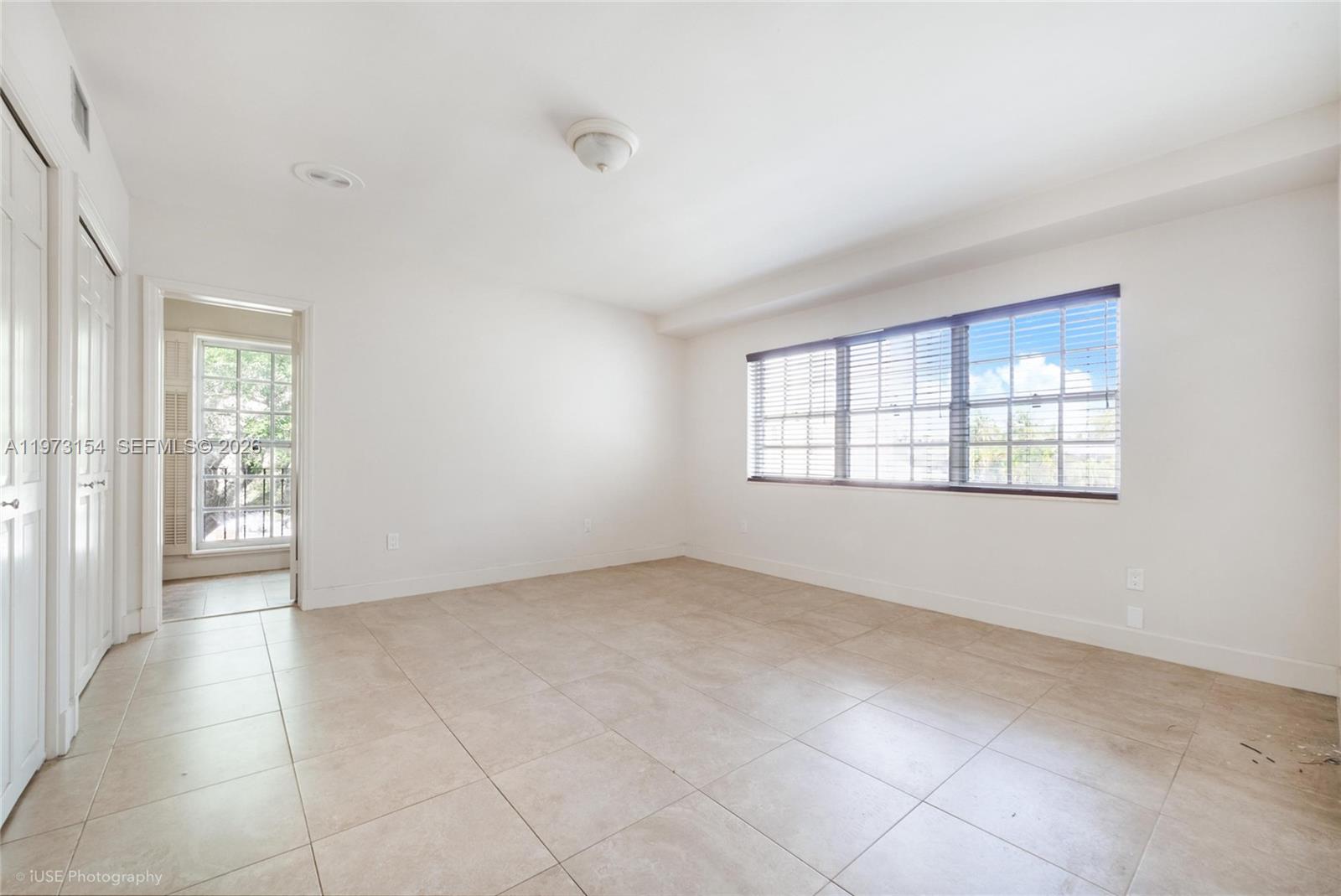 1265 S Alhambra Cir #B, Coral Gables FL 33146