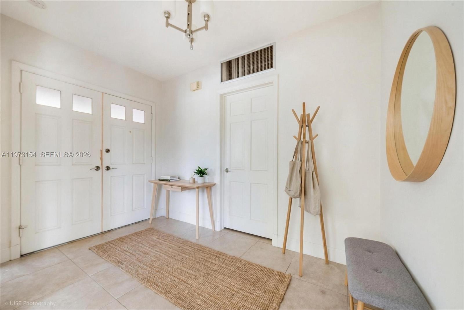 1265 S Alhambra Cir #B, Coral Gables FL 33146