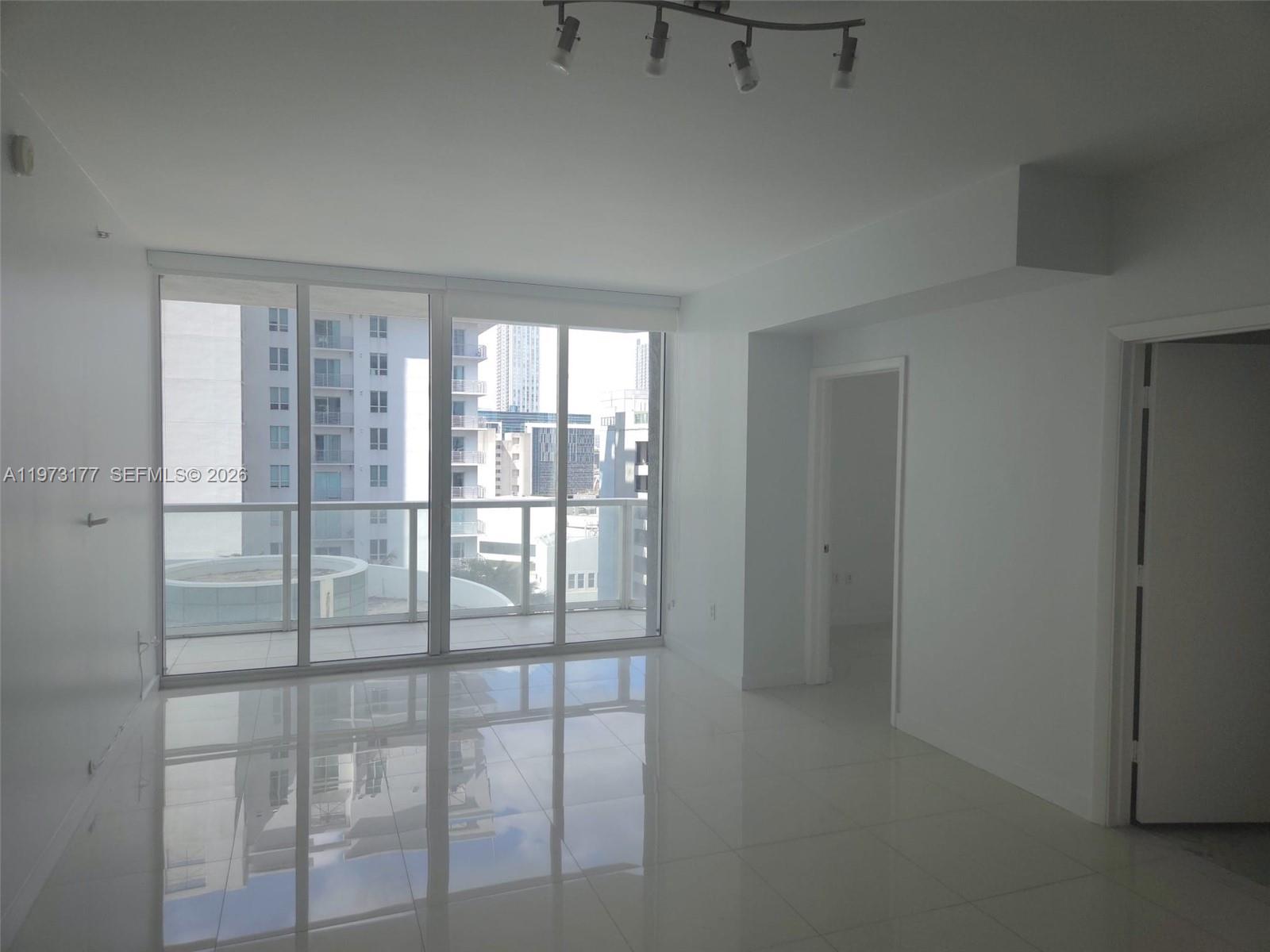 244 Biscayne Blvd #1510, Miami FL 33132