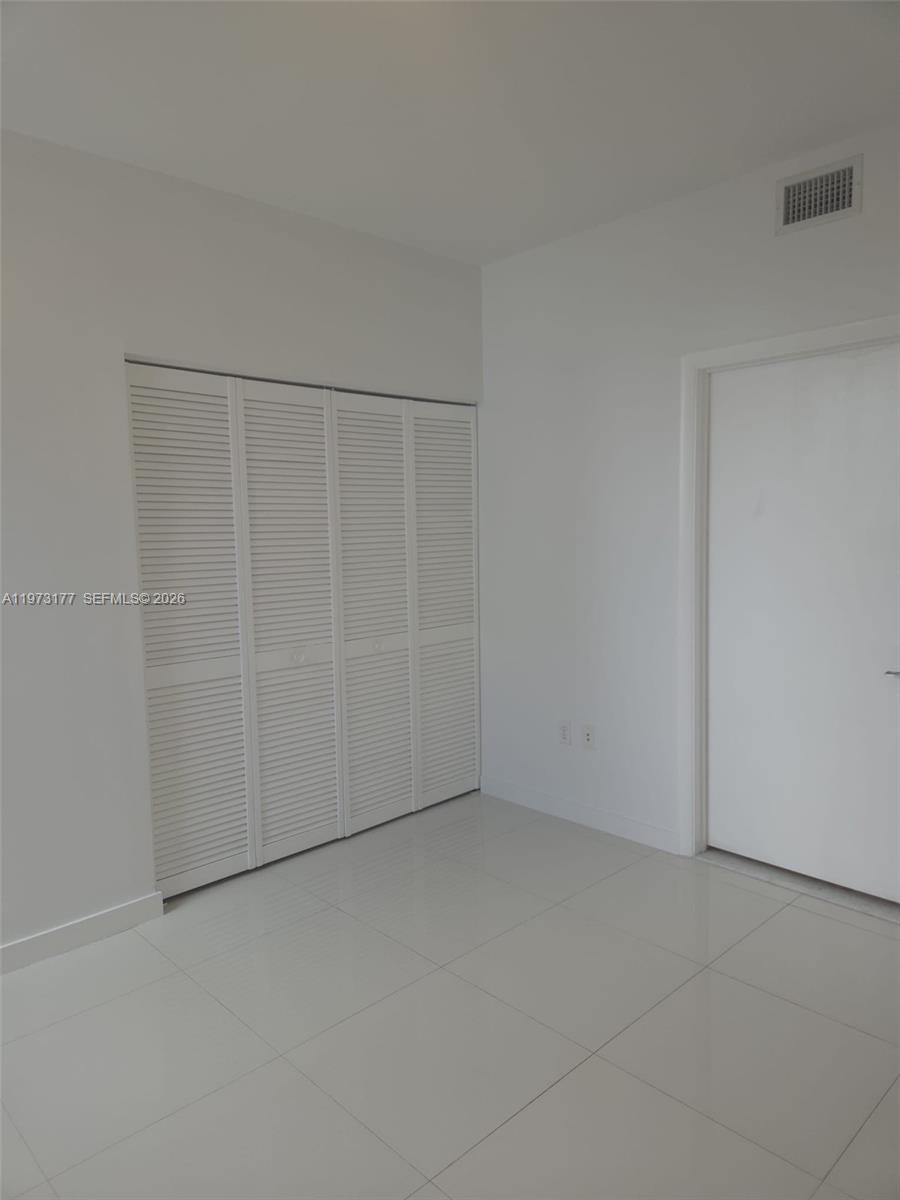 244 Biscayne Blvd #1510, Miami FL 33132