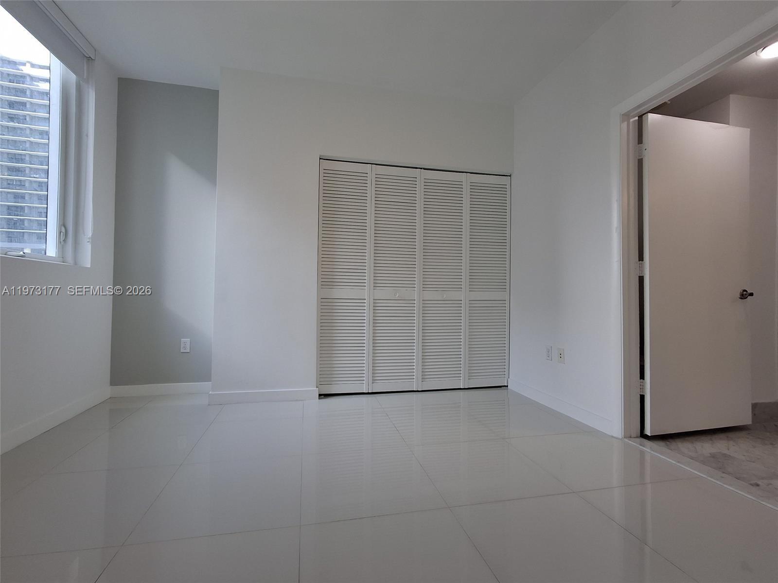 244 Biscayne Blvd #1510, Miami FL 33132