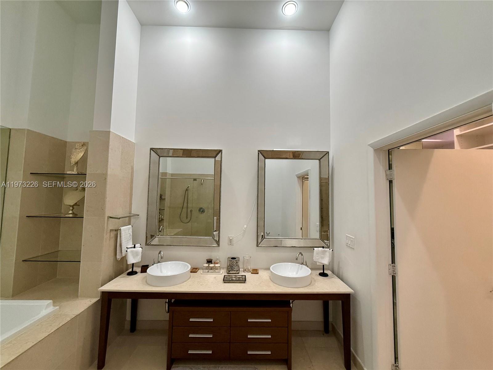 495 Brickell Ave #1403, Miami FL 33131