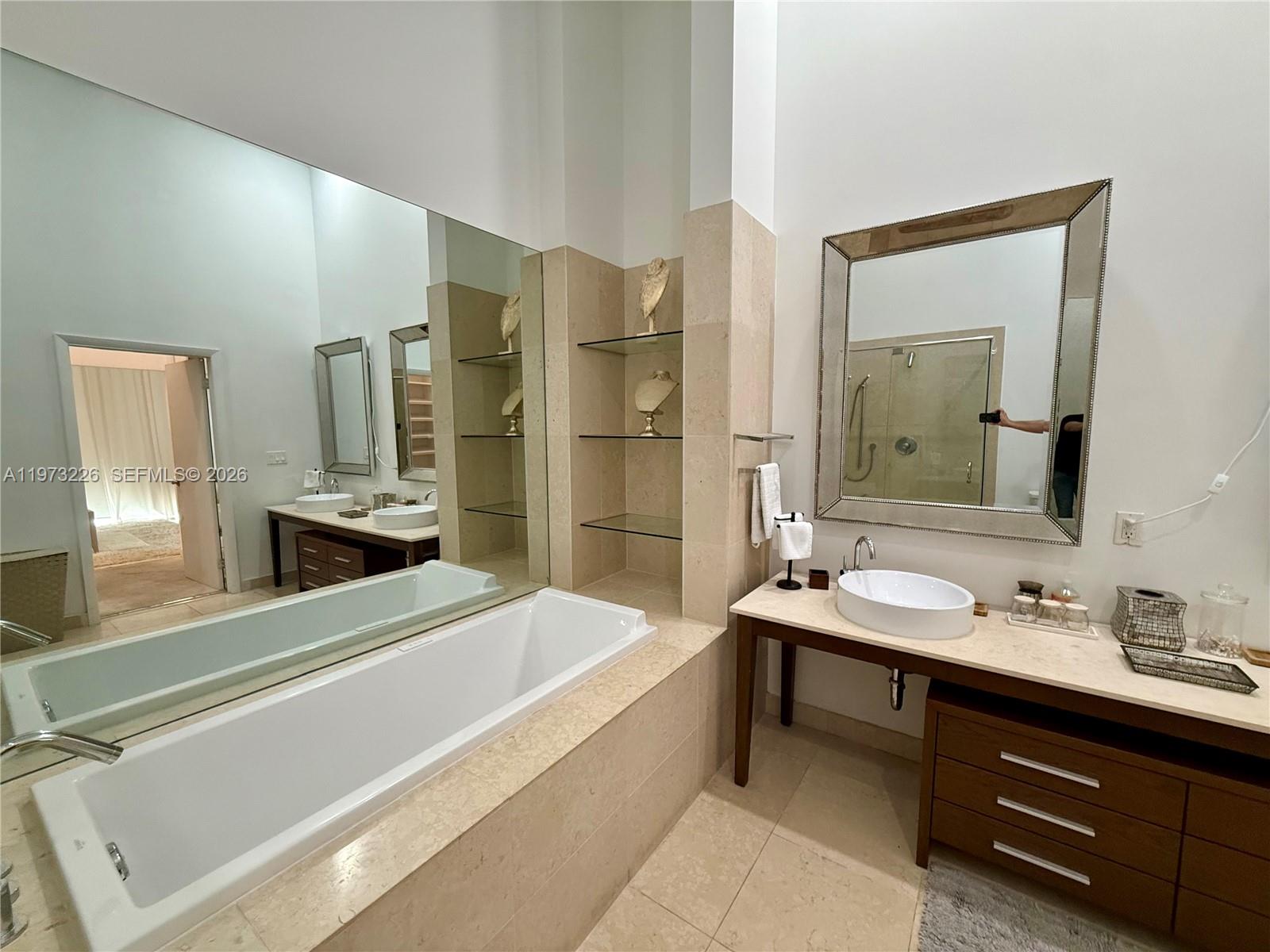 495 Brickell Ave #1403, Miami FL 33131