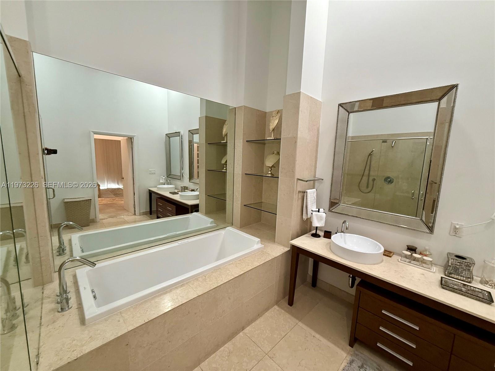 495 Brickell Ave #1403, Miami FL 33131