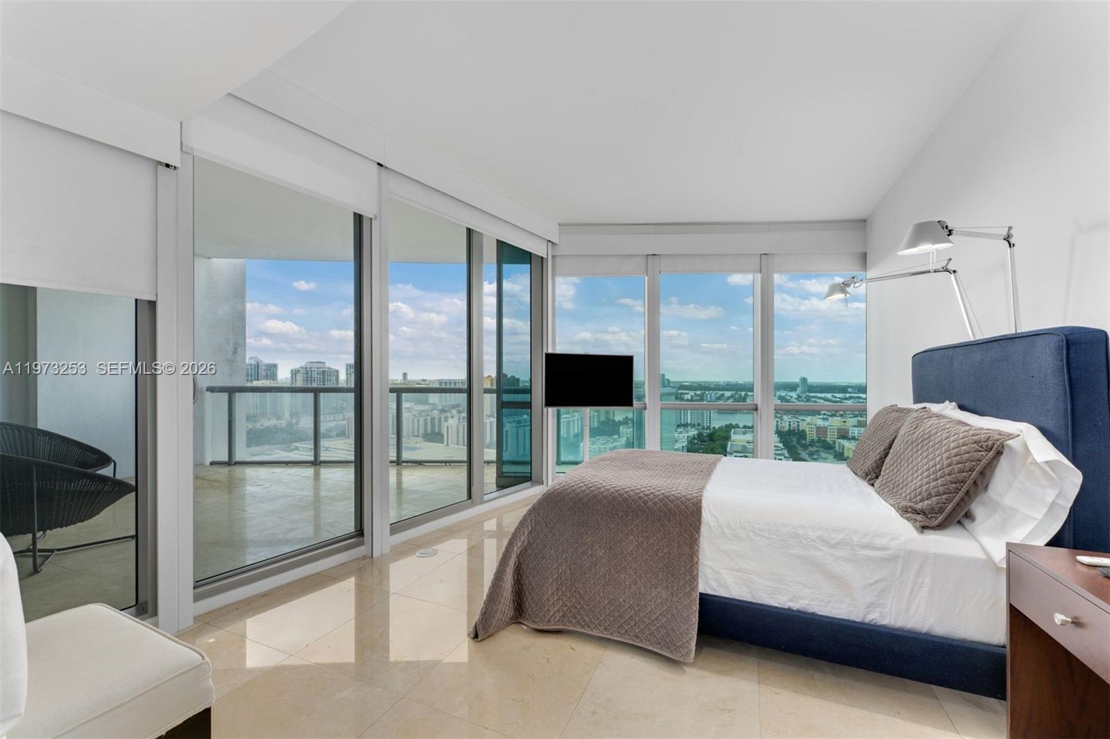 17121 Collins Ave #2405, Sunny Isles Beach FL 33160