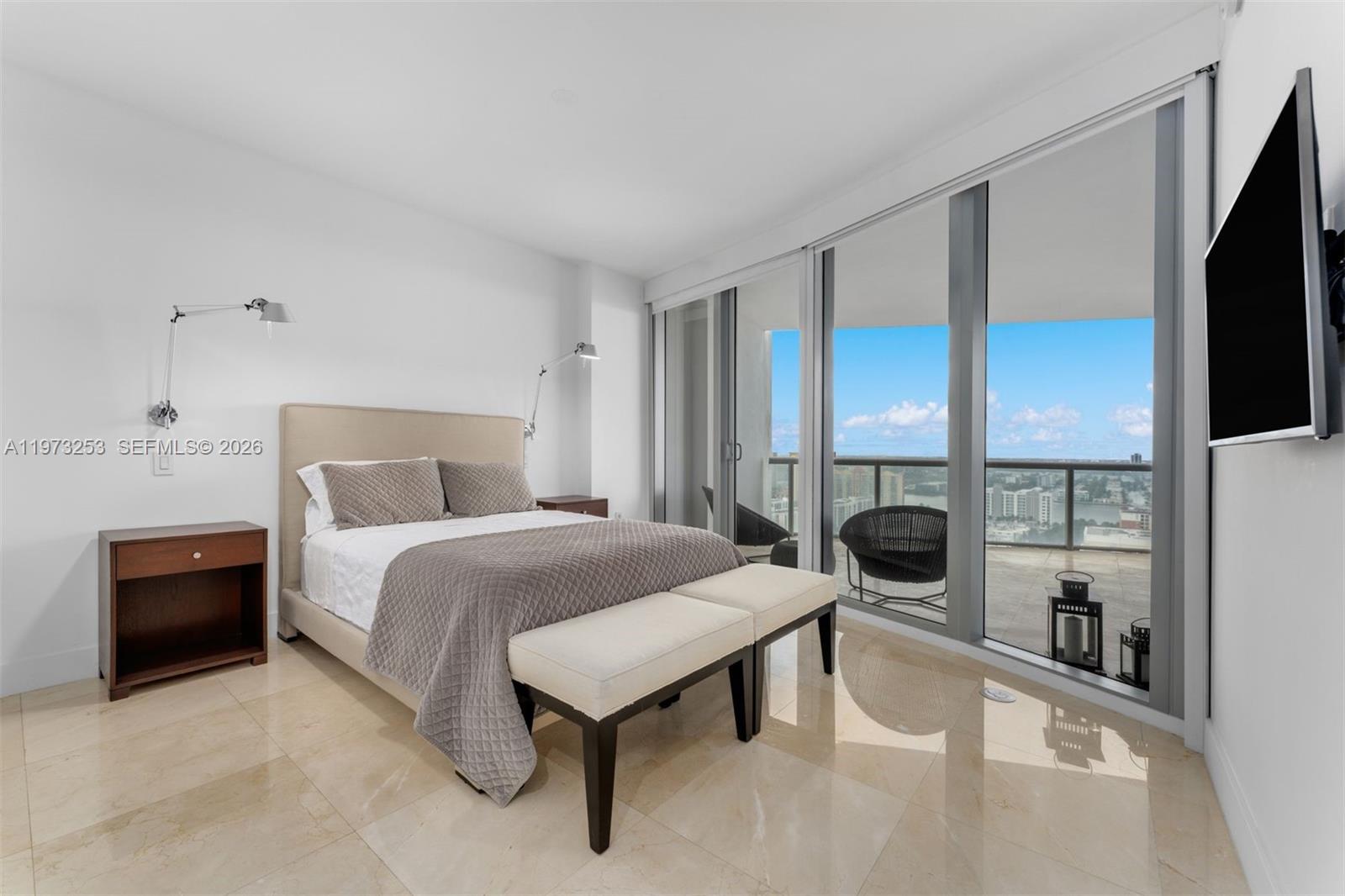 17121 Collins Ave #2405, Sunny Isles Beach FL 33160