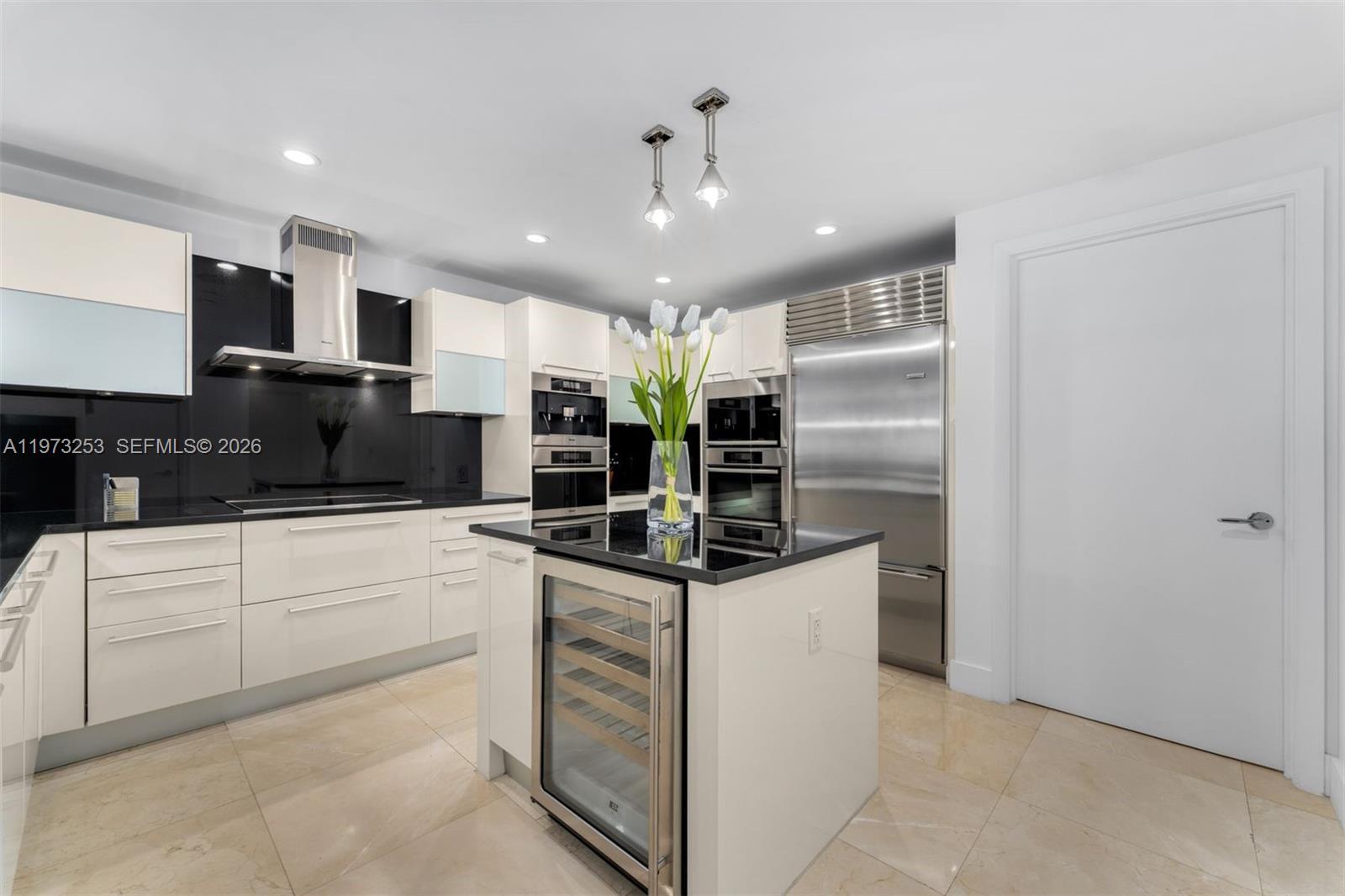 17121 Collins Ave #2405, Sunny Isles Beach FL 33160