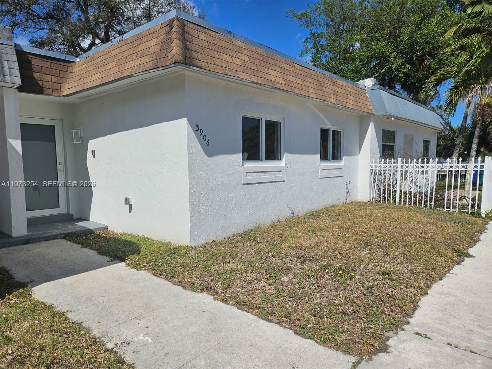 3906 NW 207th St Rd #3906, Miami Gardens FL 33055