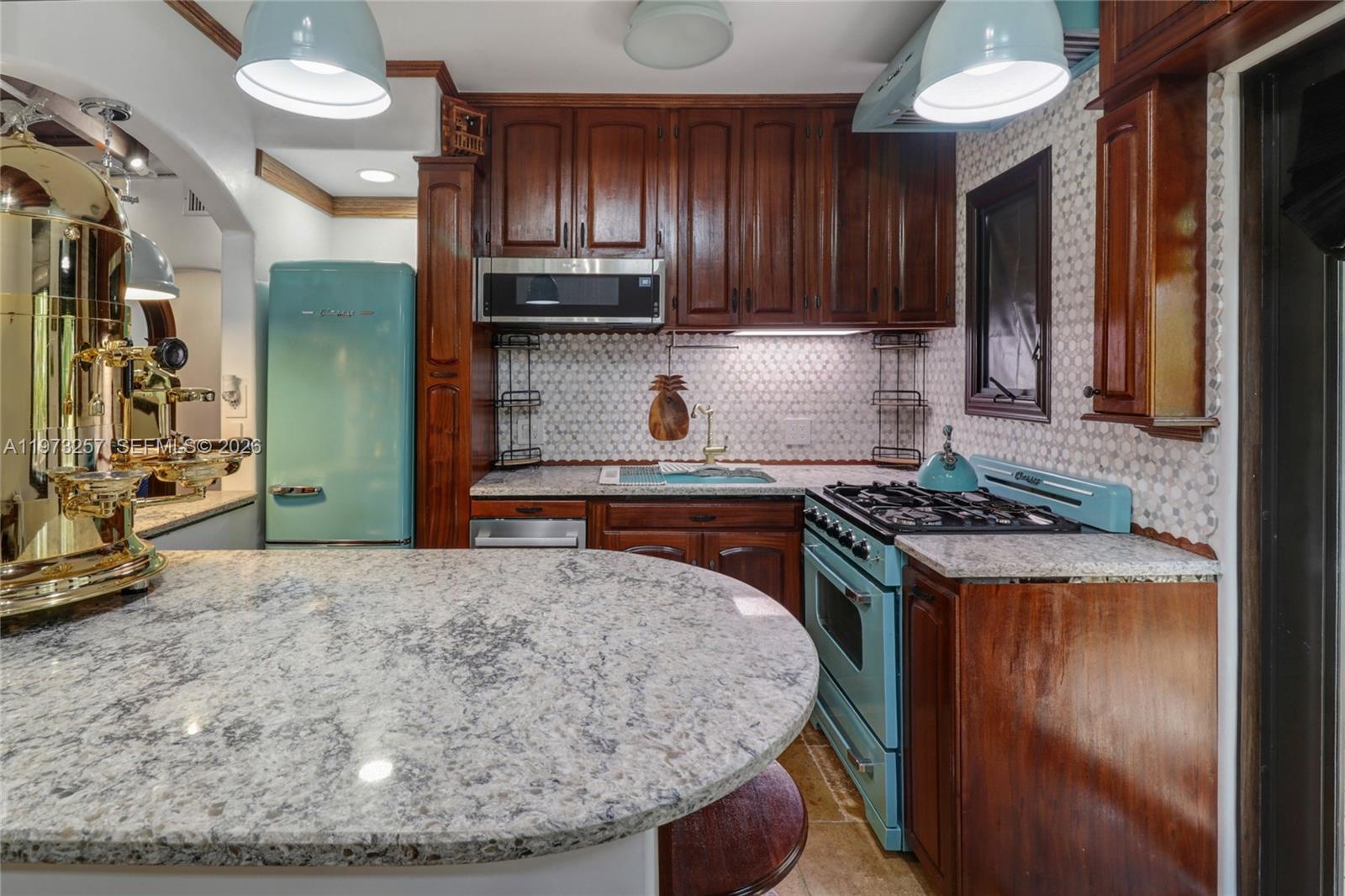 550 Quail Ave, Miami Springs FL 33166