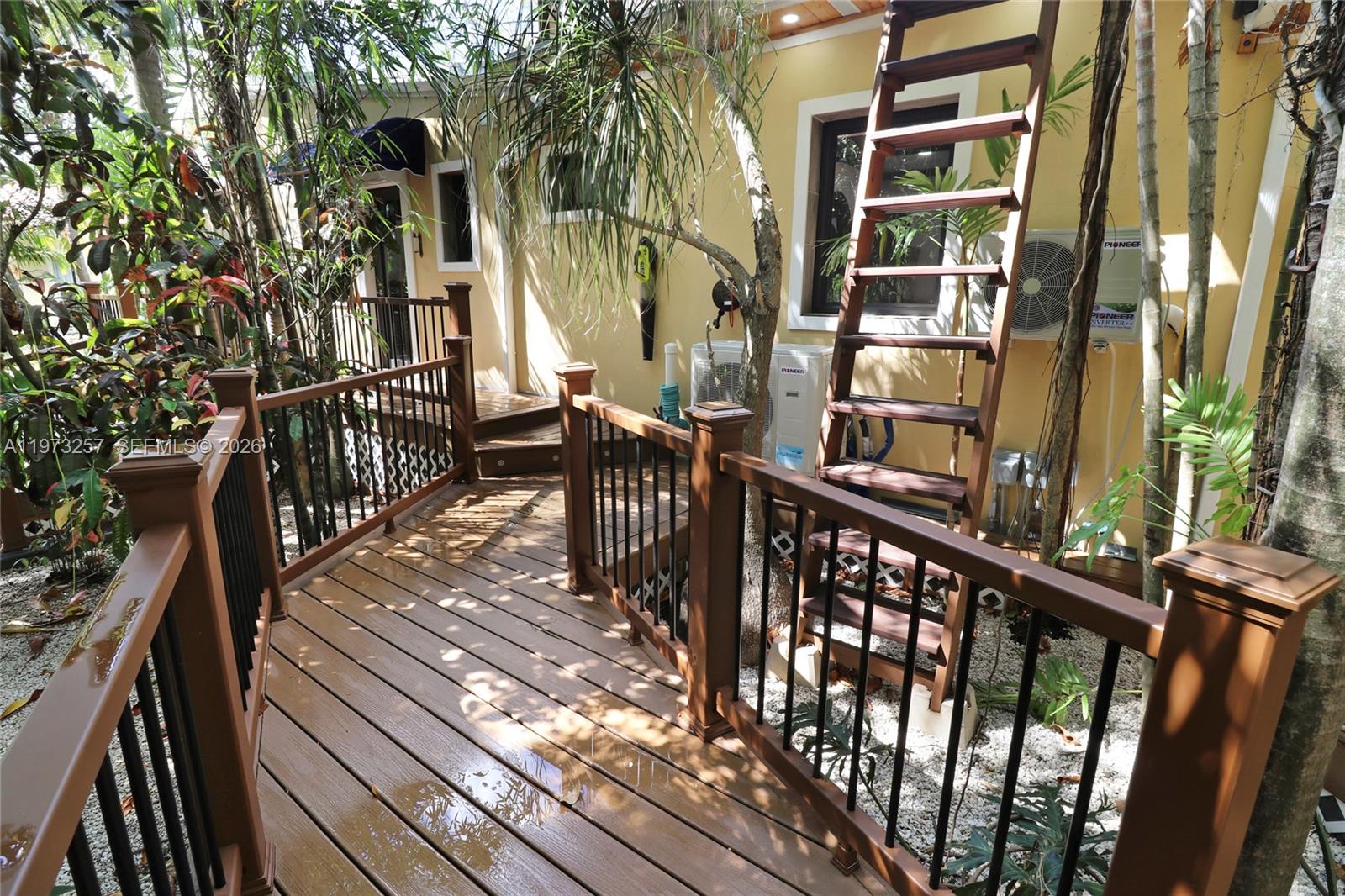 550 Quail Ave, Miami Springs FL 33166