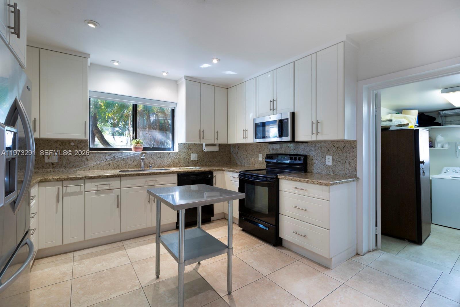 3721 SW 58th Ave, Miami FL 33155