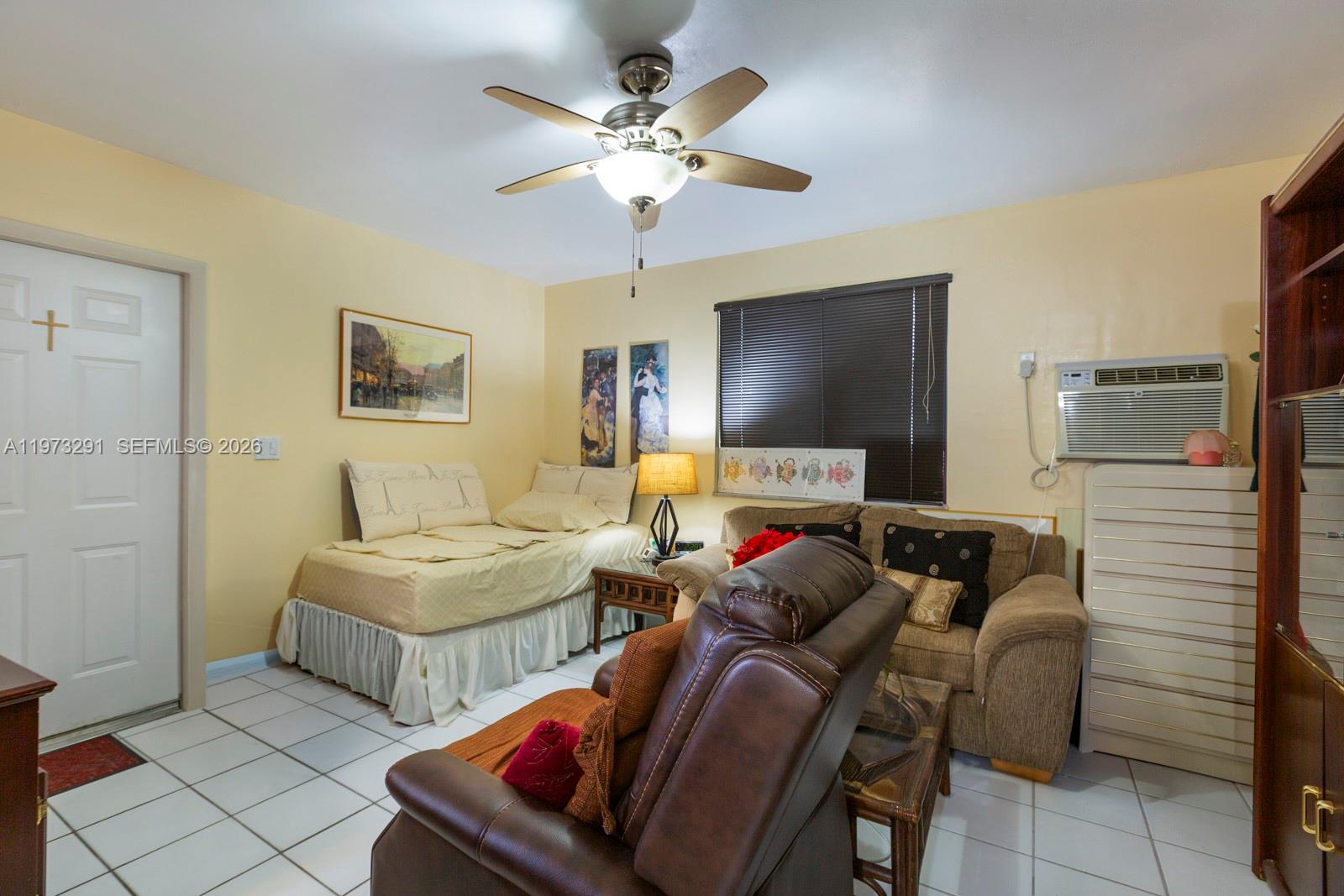 3721 SW 58th Ave, Miami FL 33155