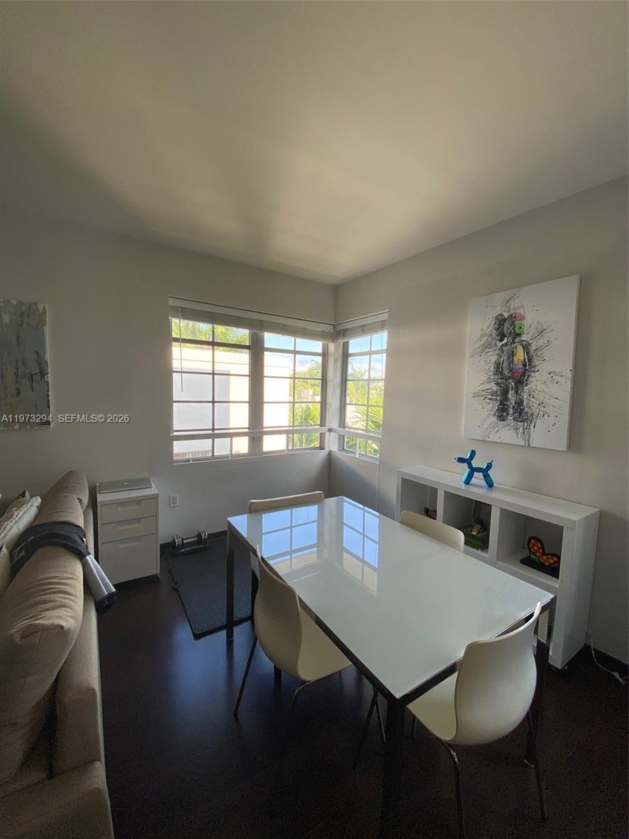 435 21st St #307, Miami Beach FL 33139