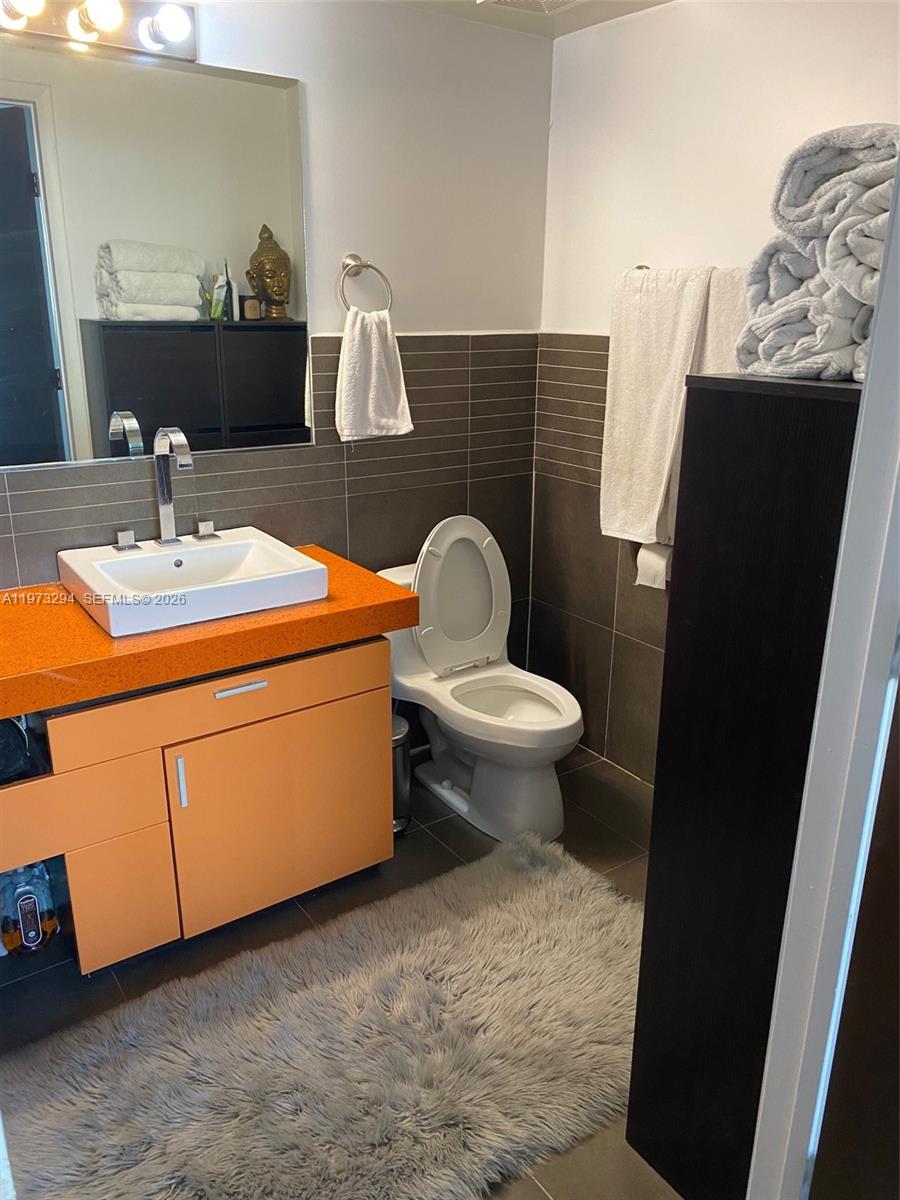 435 21st St #307, Miami Beach FL 33139