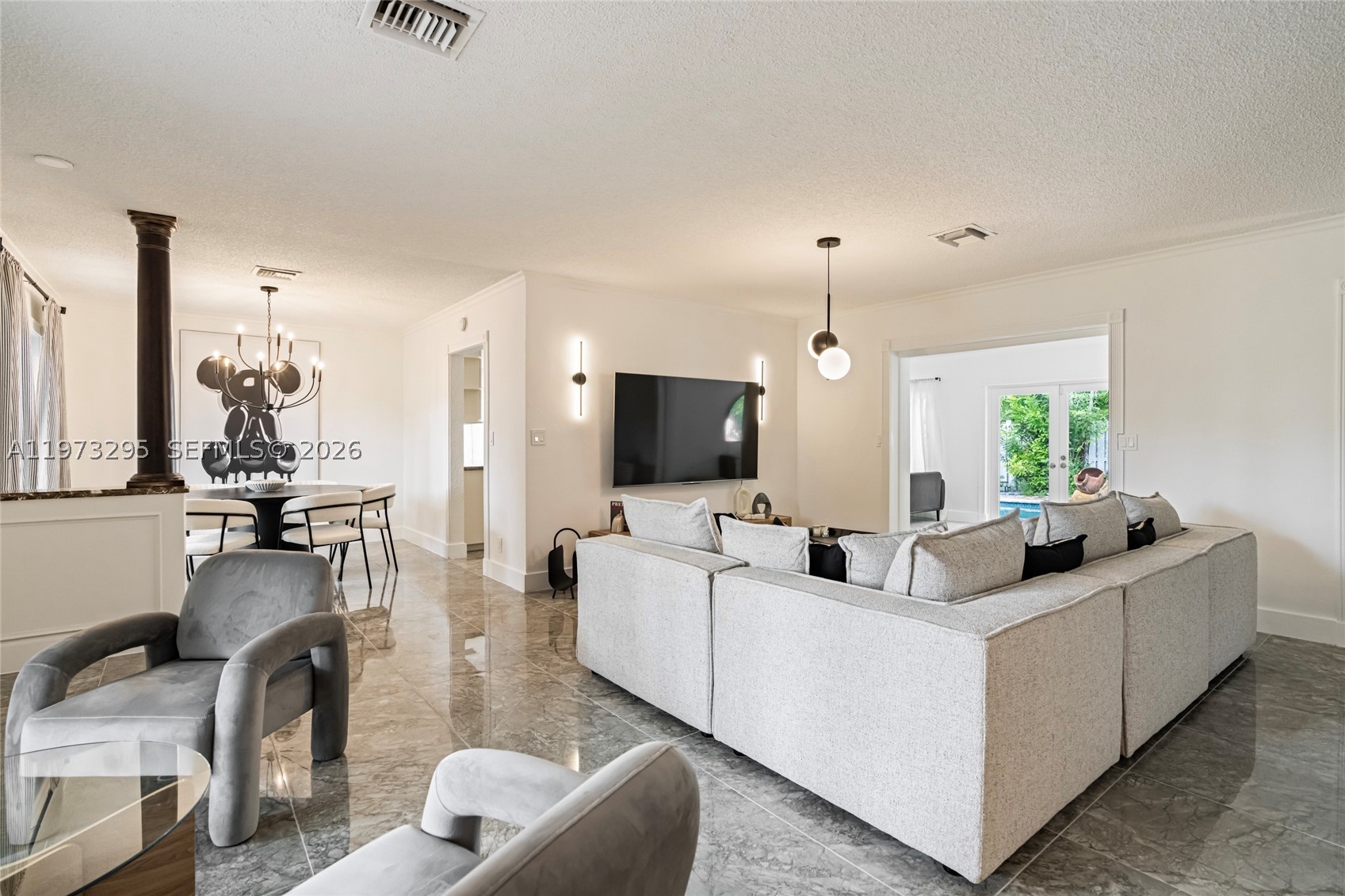 5900 NE 15th Ave, Fort Lauderdale FL 33334