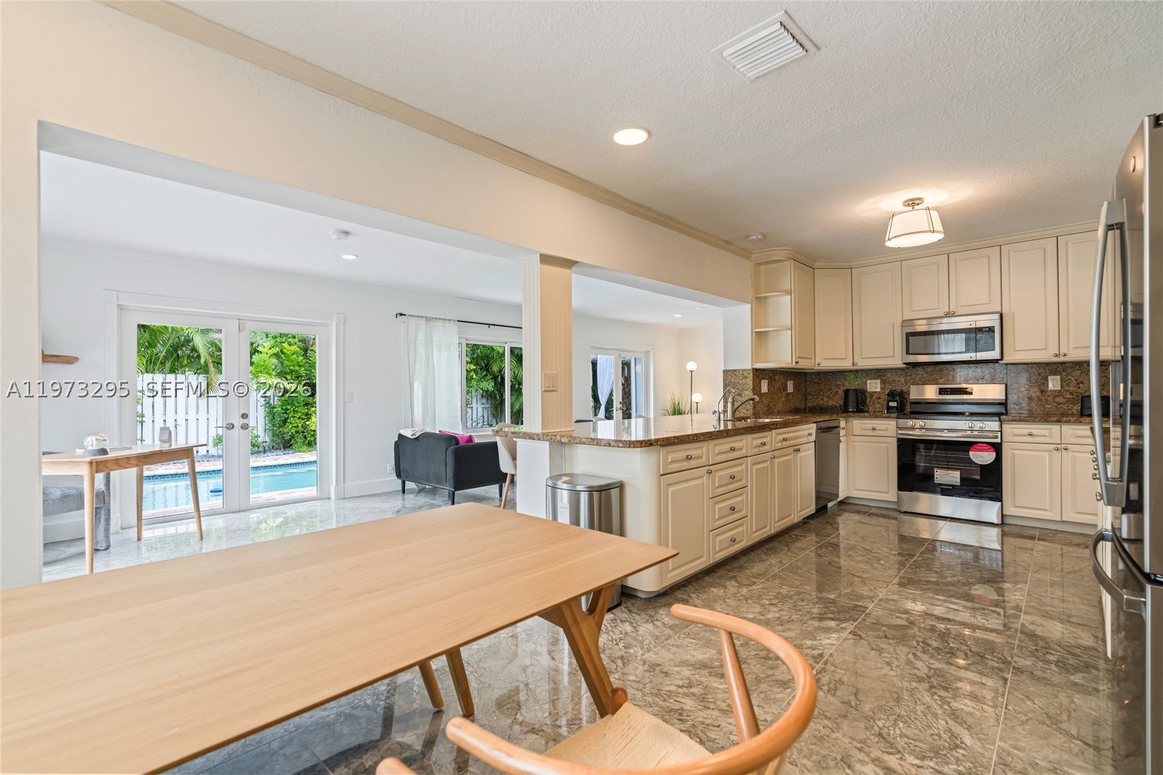 5900 NE 15th Ave, Fort Lauderdale FL 33334