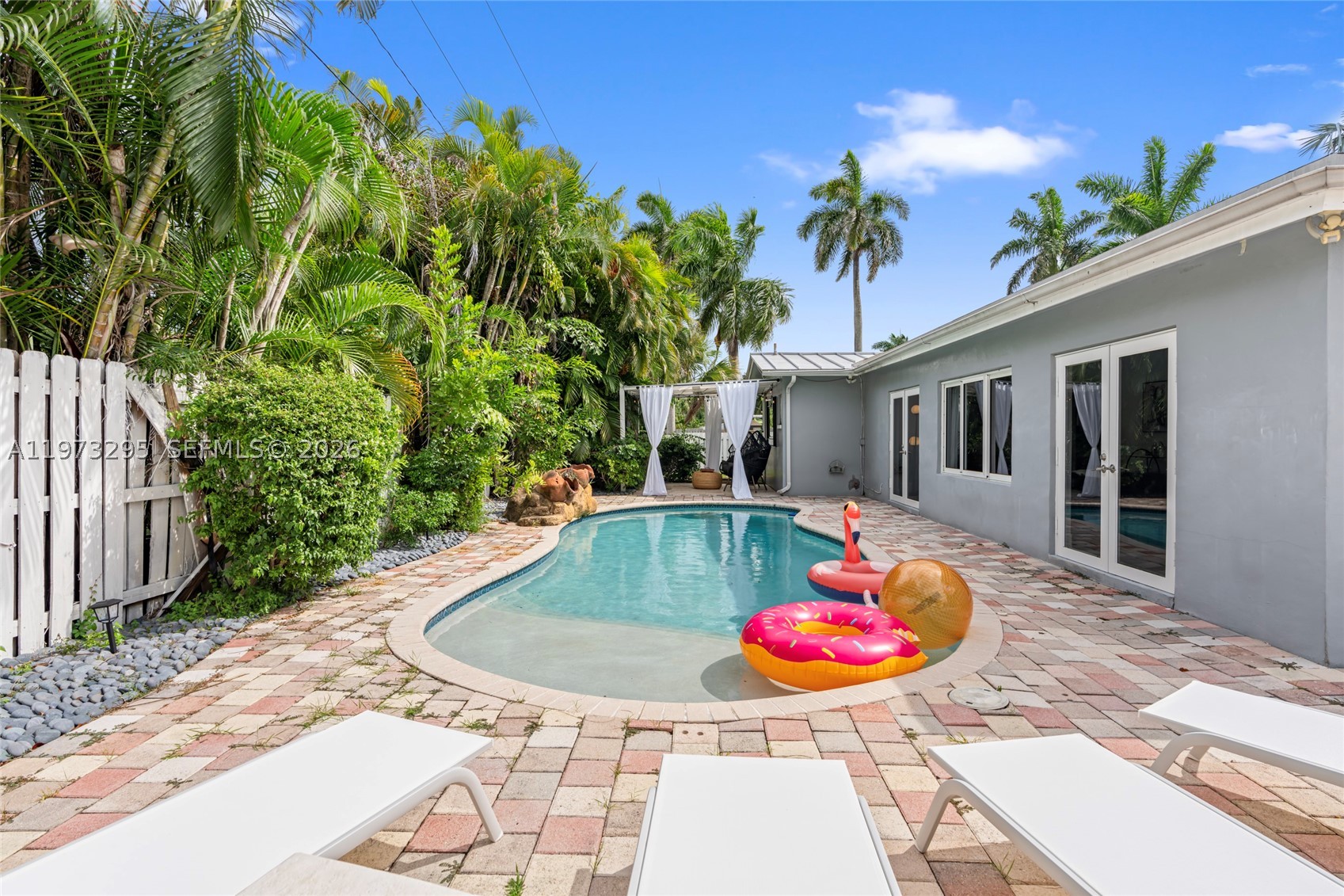 5900 NE 15th Ave, Fort Lauderdale FL 33334
