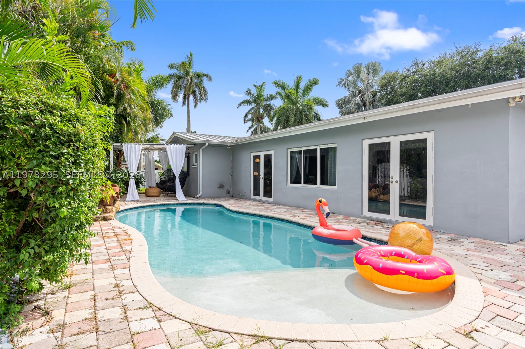 5900 NE 15th Ave, Fort Lauderdale FL 33334