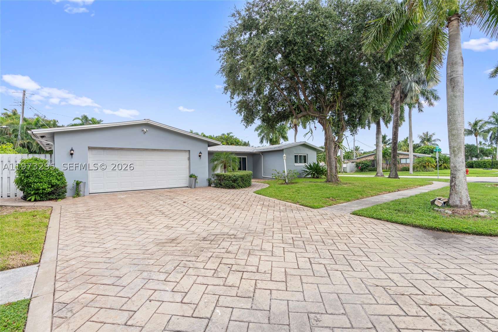 5900 NE 15th Ave, Fort Lauderdale FL 33334