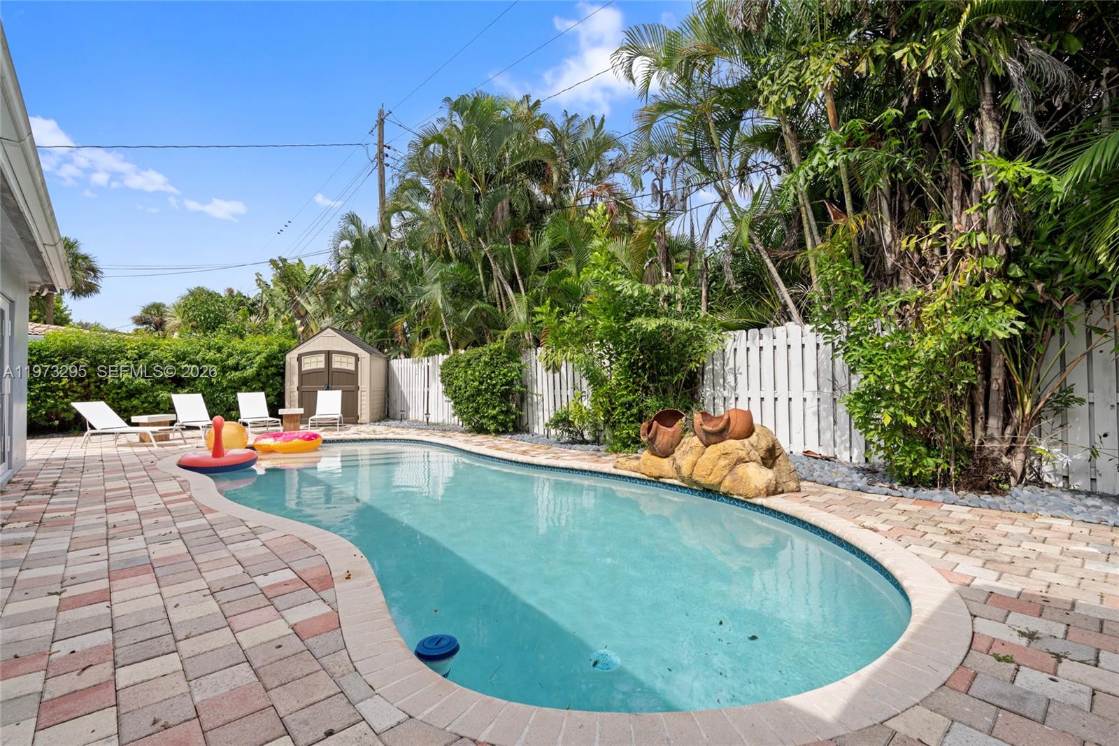 5900 NE 15th Ave, Fort Lauderdale FL 33334