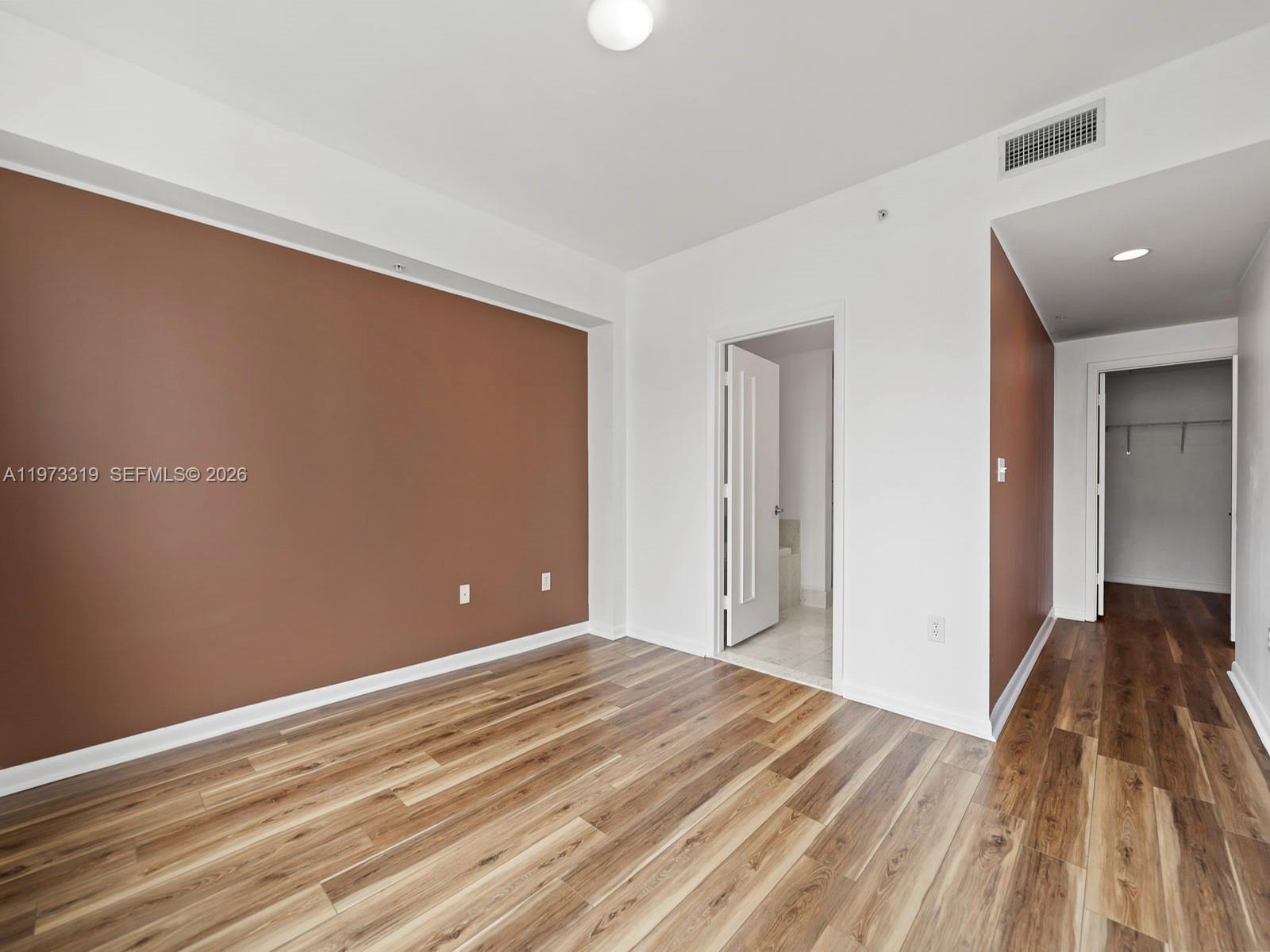 253 NE 2nd St #3108, Miami FL 33132