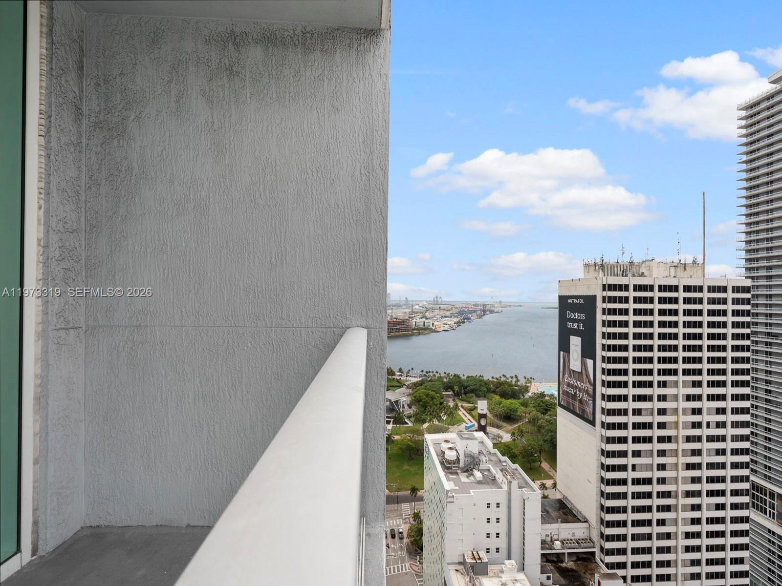 253 NE 2nd St #3108, Miami FL 33132