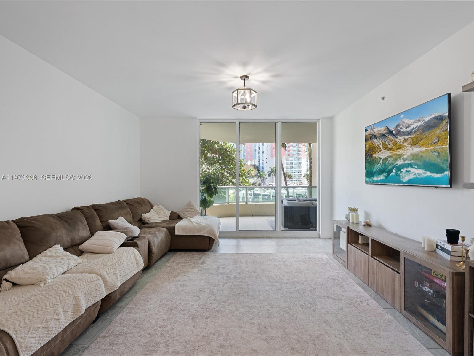 3340 NE 190th St #204, Aventura FL 33180