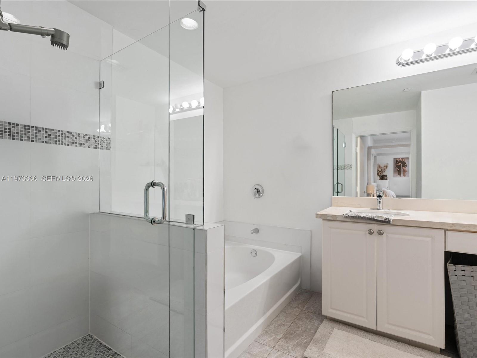 3340 NE 190th St #204, Aventura FL 33180
