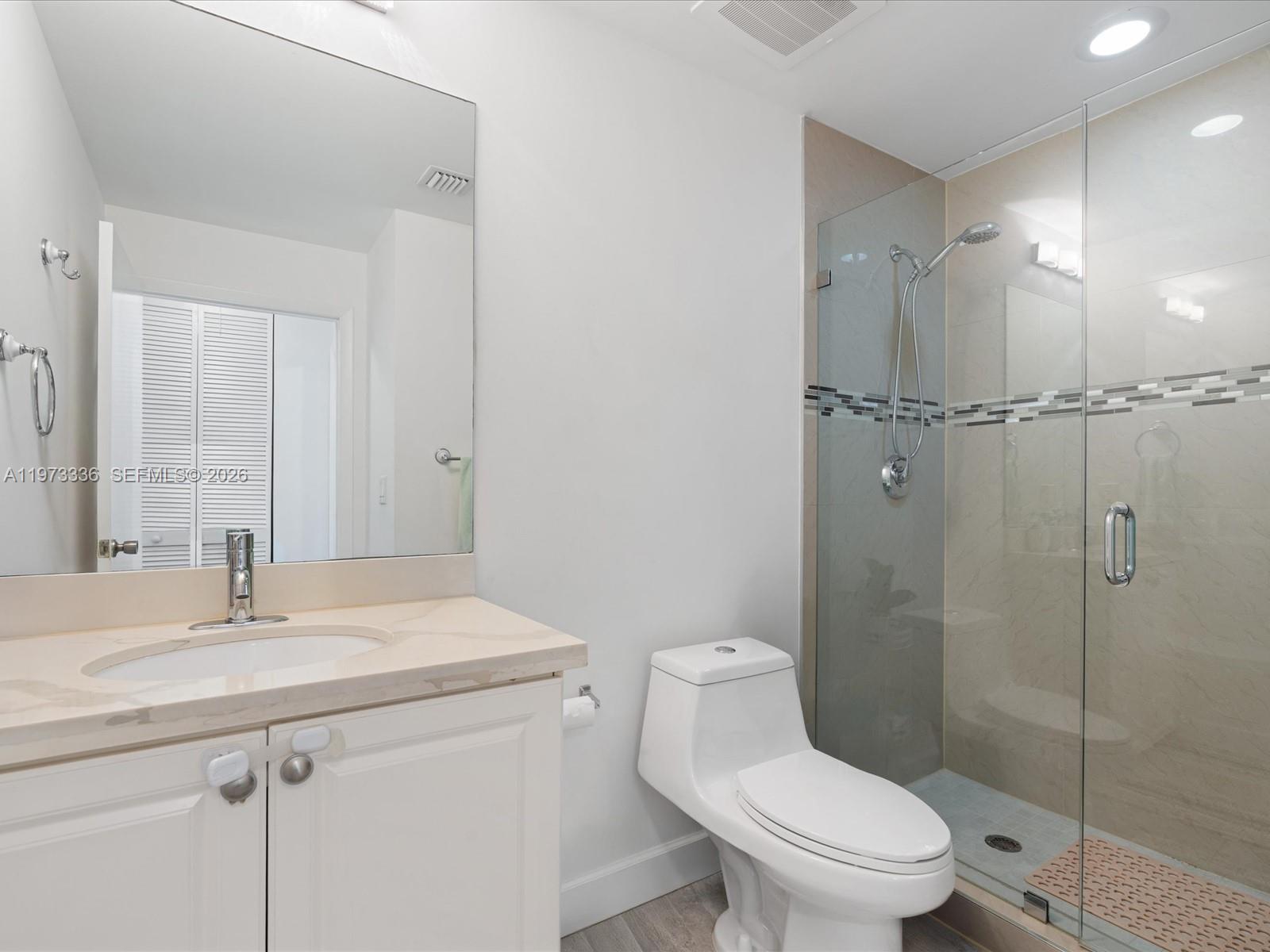 3340 NE 190th St #204, Aventura FL 33180