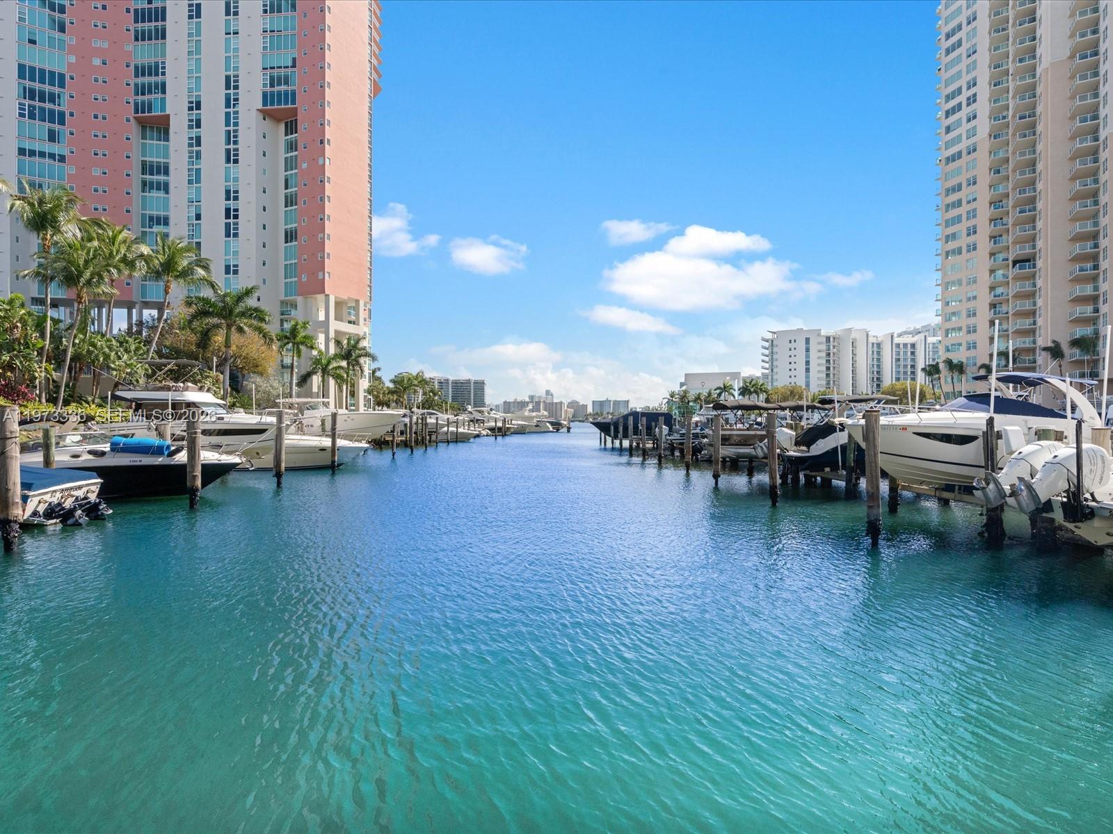 3340 NE 190th St #204, Aventura FL 33180
