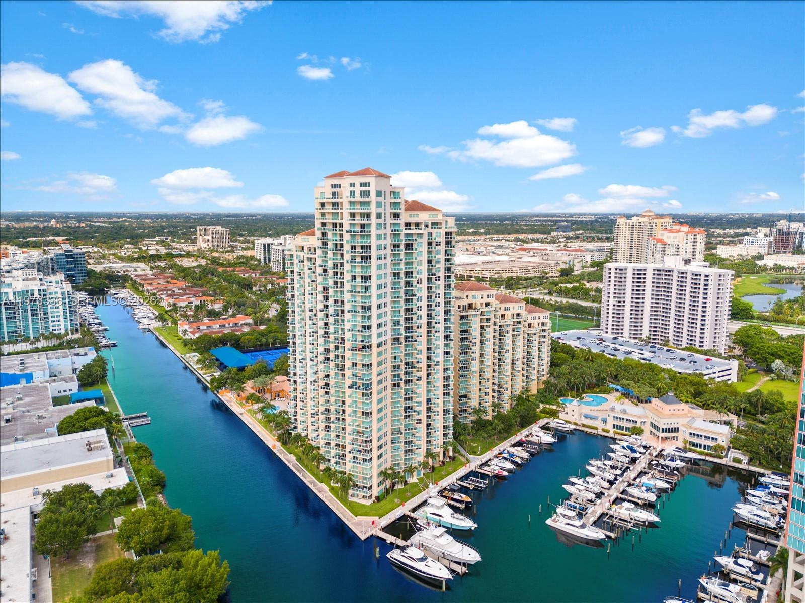 3340 NE 190th St #204, Aventura FL 33180