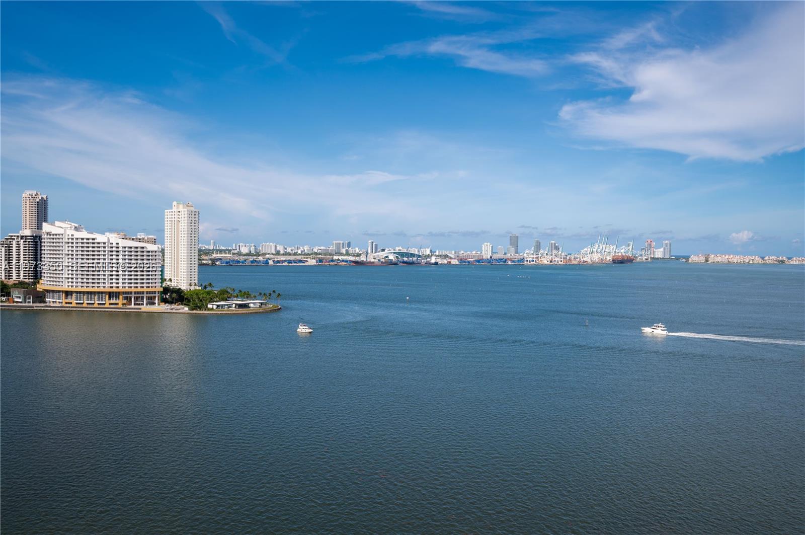 1331 Brickell Bay Dr #1801, Miami FL 33131